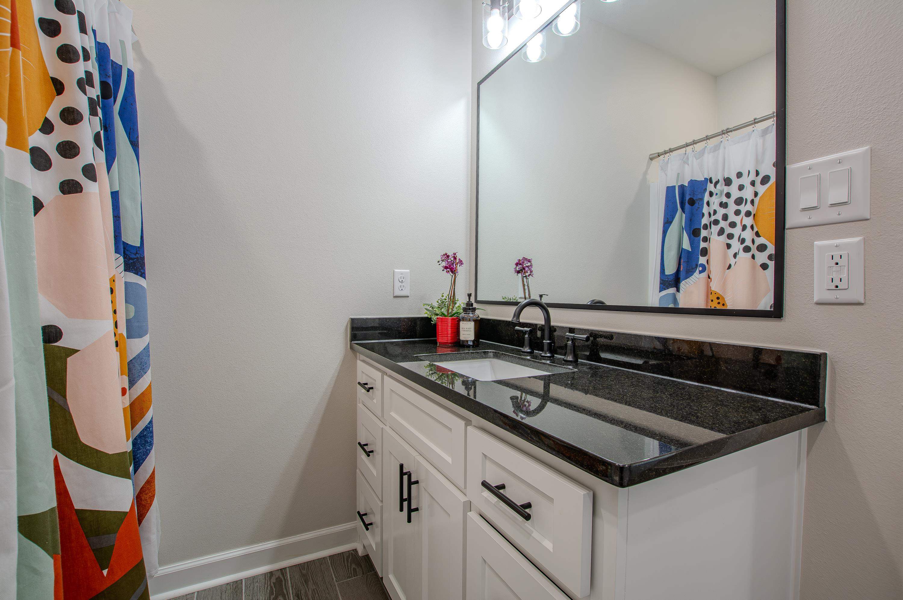 NORTHSHORE RIDGE - Residential