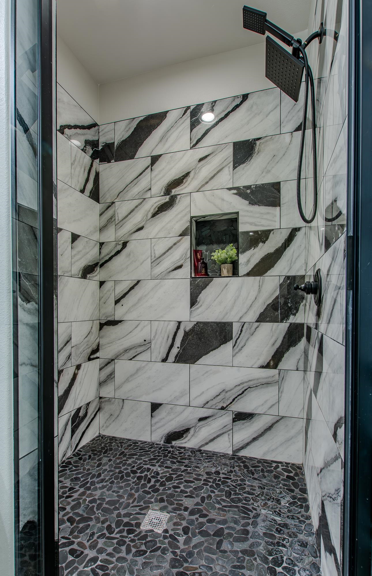 NORTHSHORE RIDGE - Residential