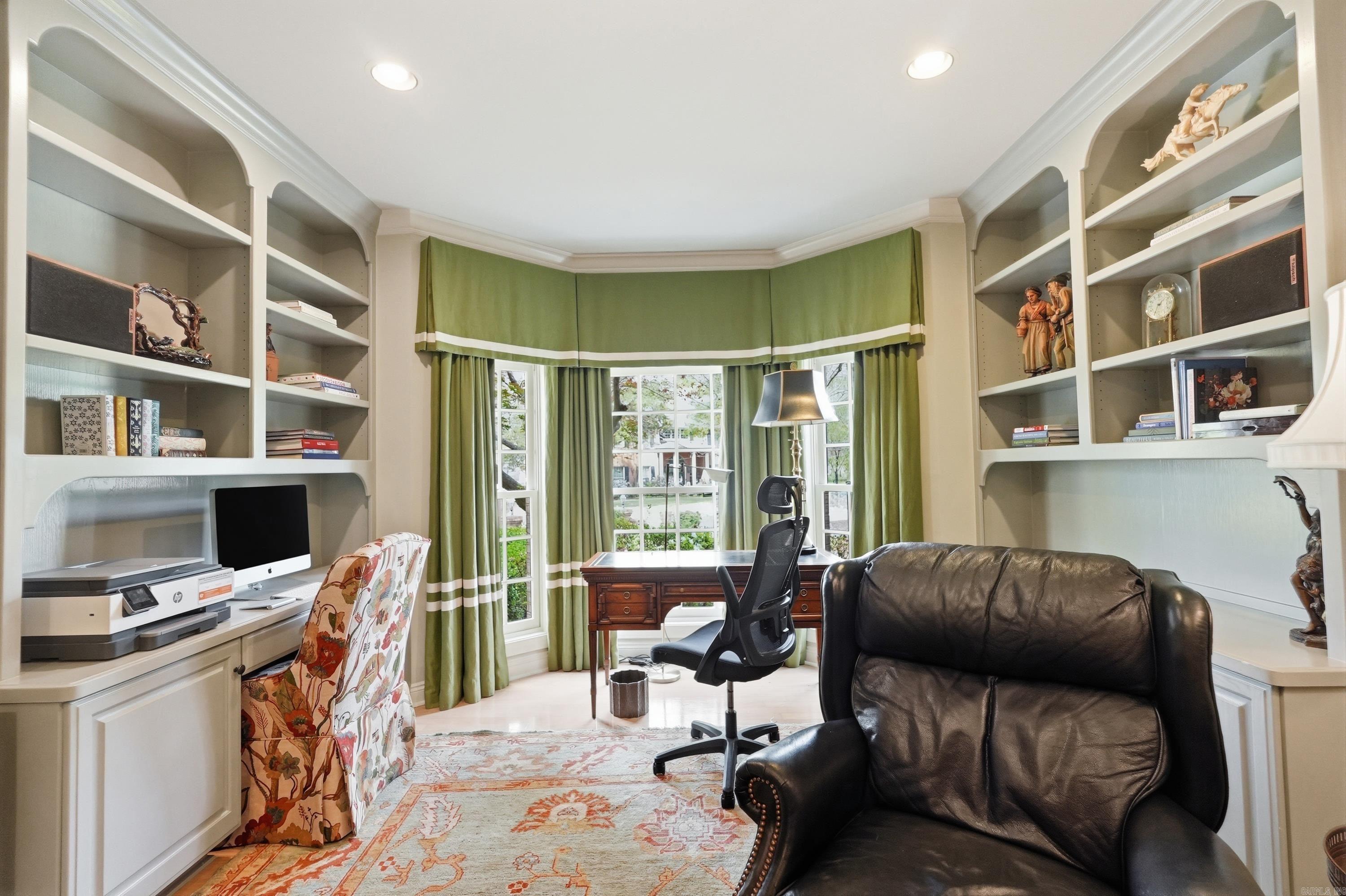 L & S REPLAT OF PIPPINPOST - Residential