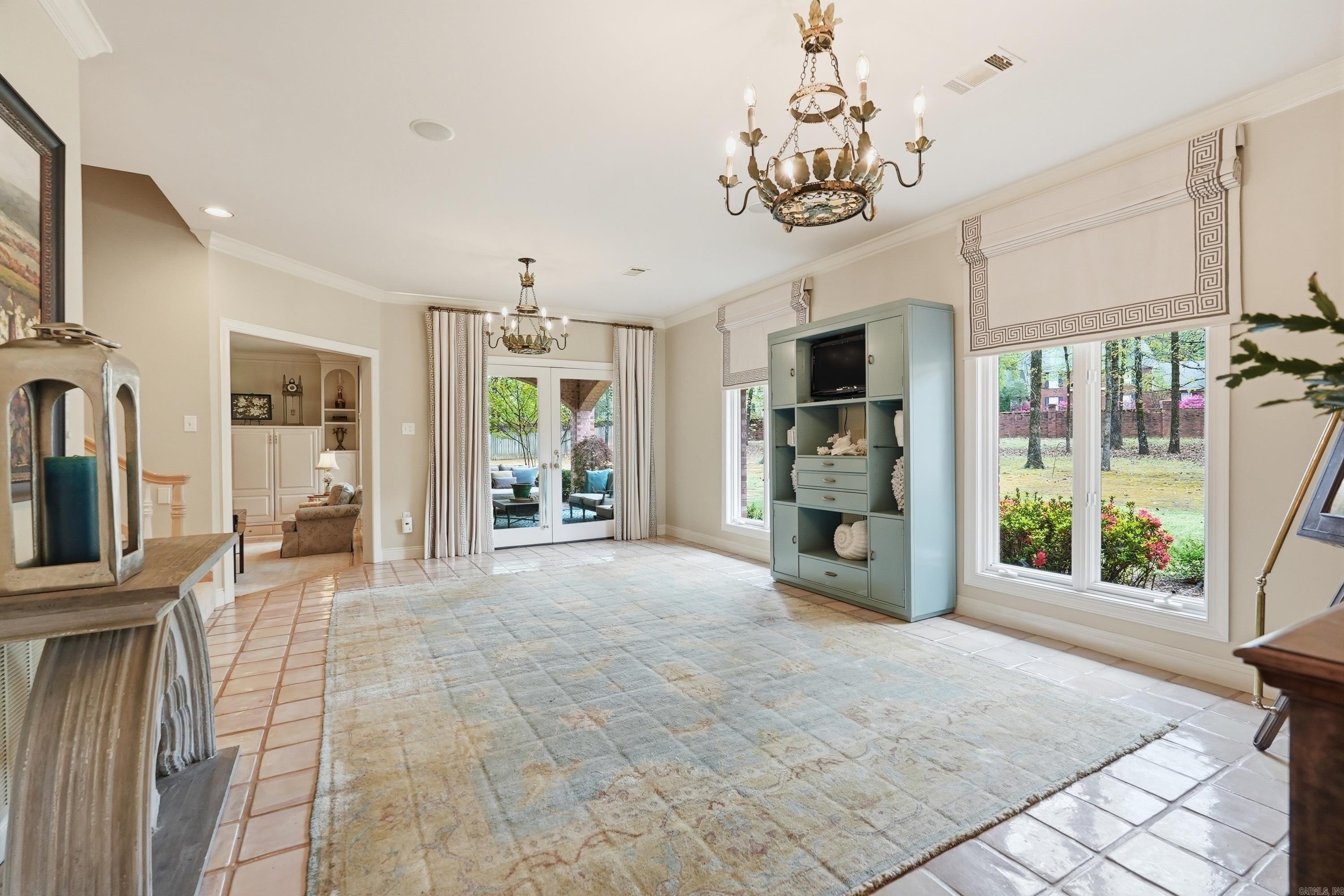 L & S REPLAT OF PIPPINPOST - Residential