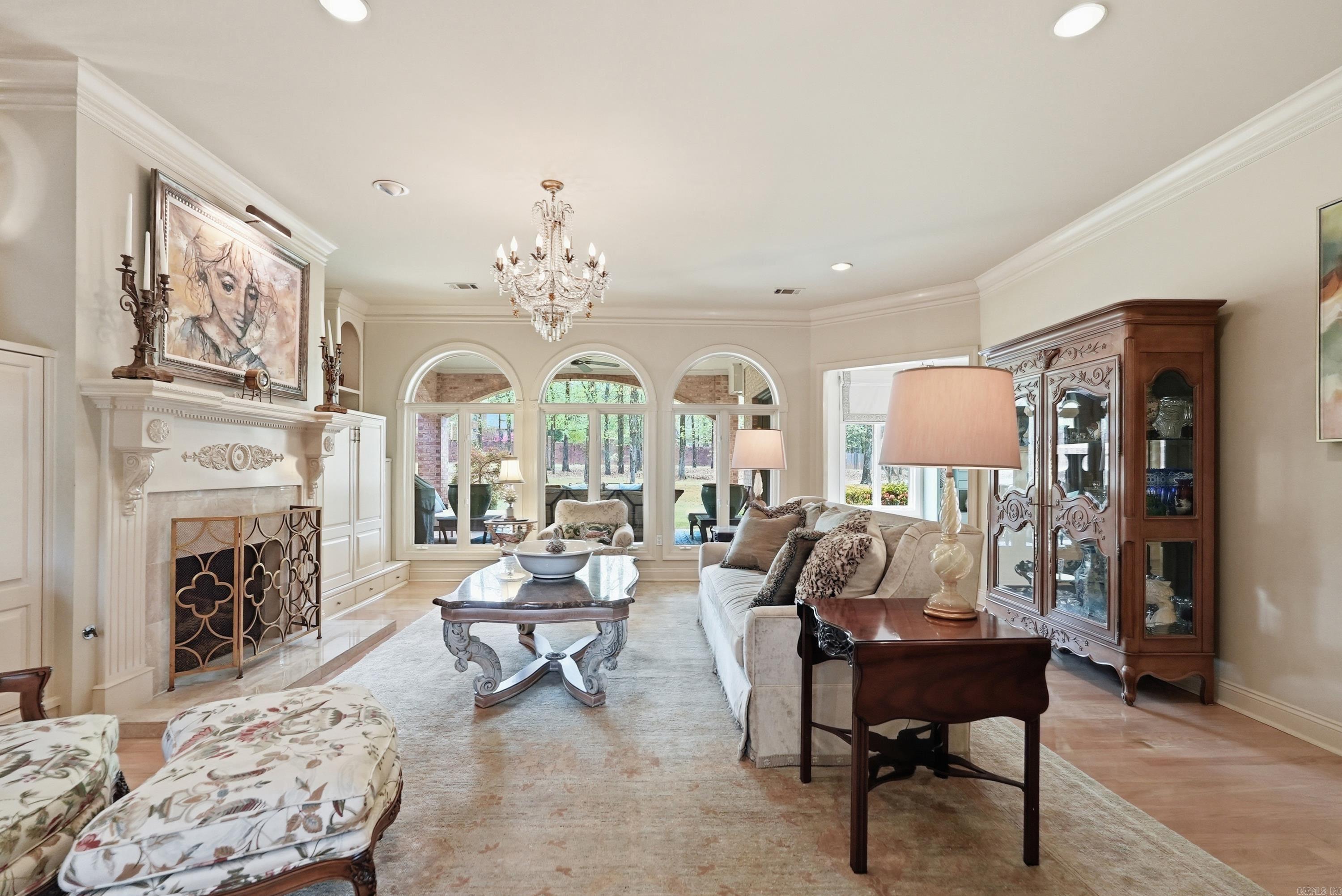 L & S REPLAT OF PIPPINPOST - Residential