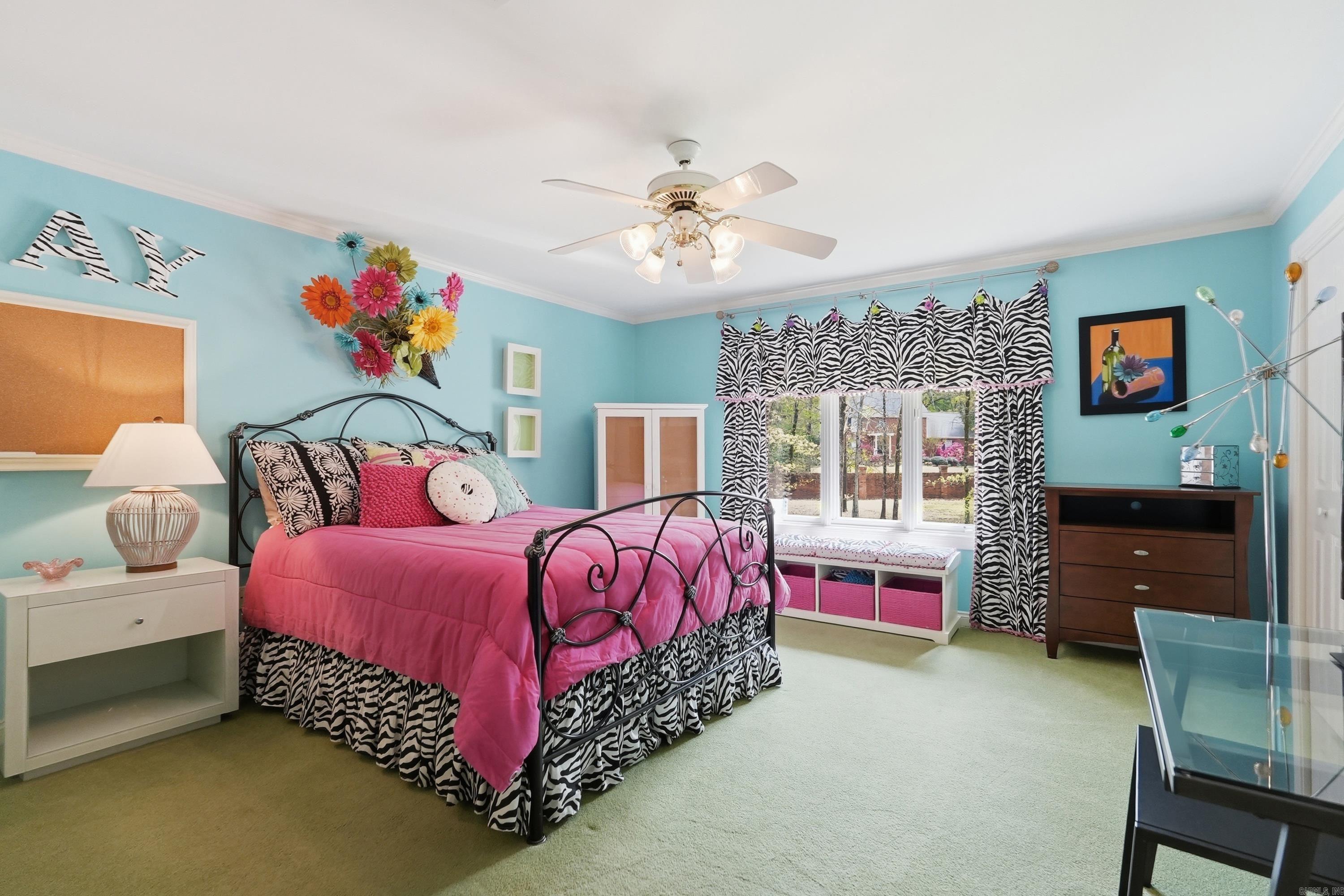 L & S REPLAT OF PIPPINPOST - Residential