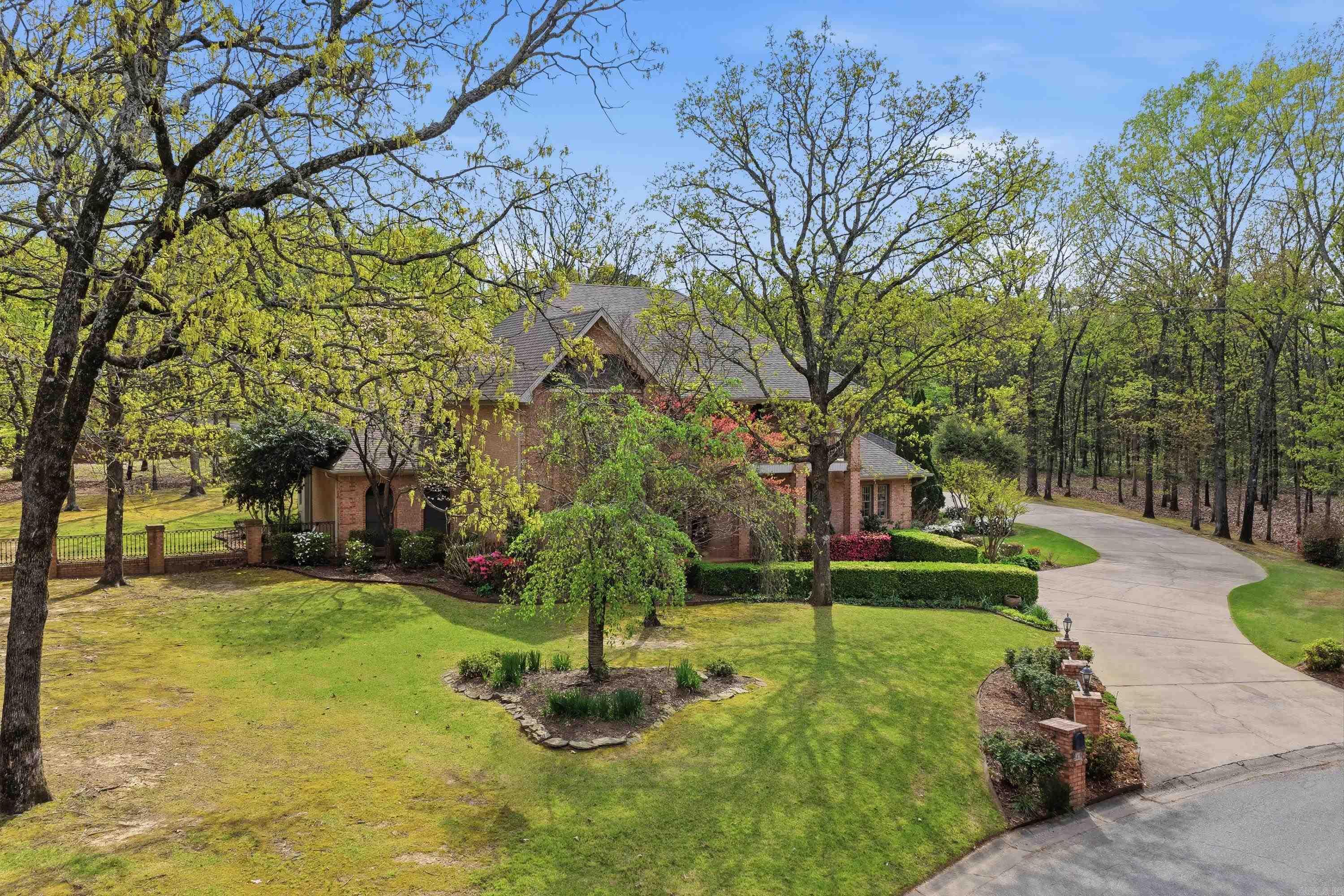 L & S REPLAT OF PIPPINPOST - Residential