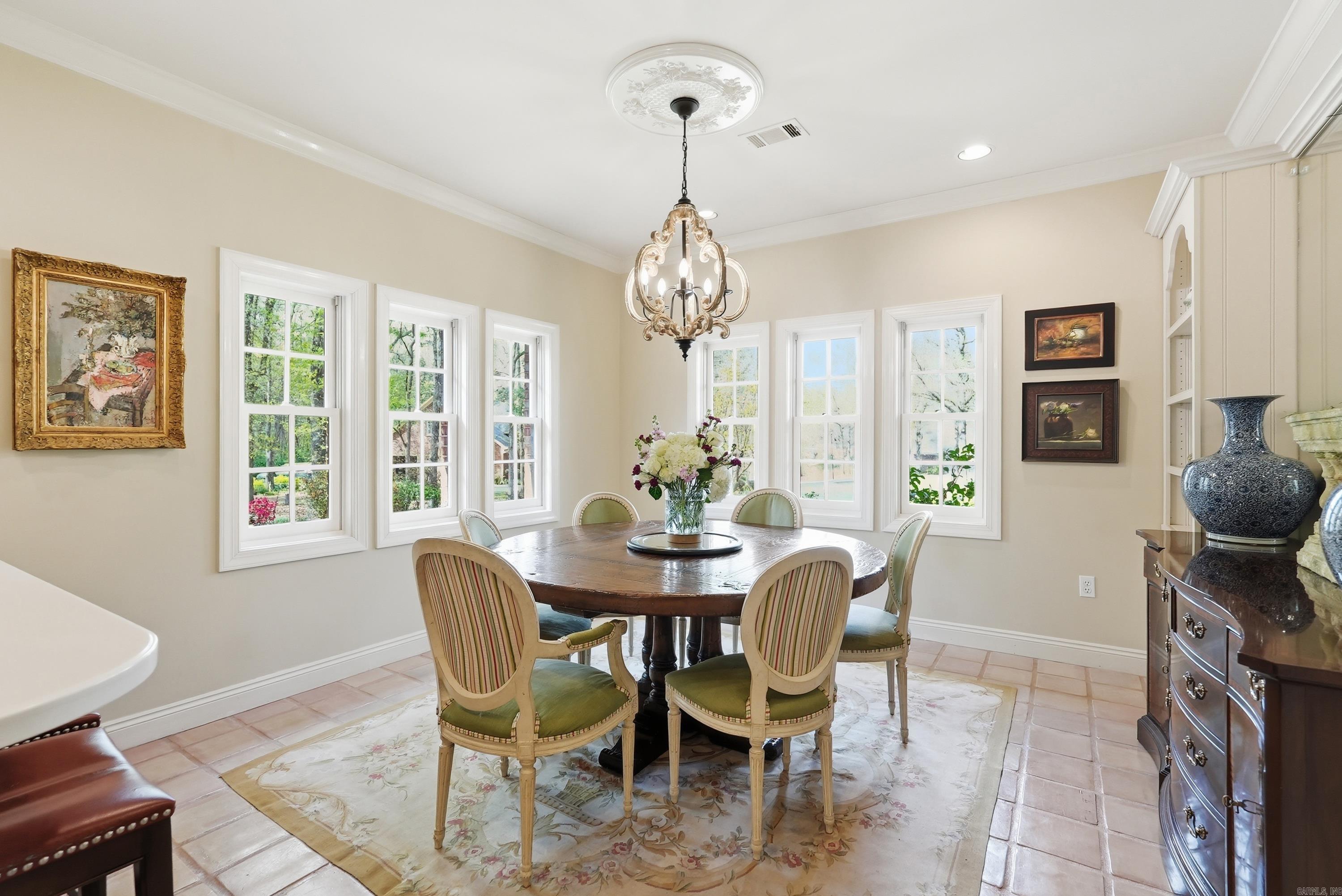 L & S REPLAT OF PIPPINPOST - Residential