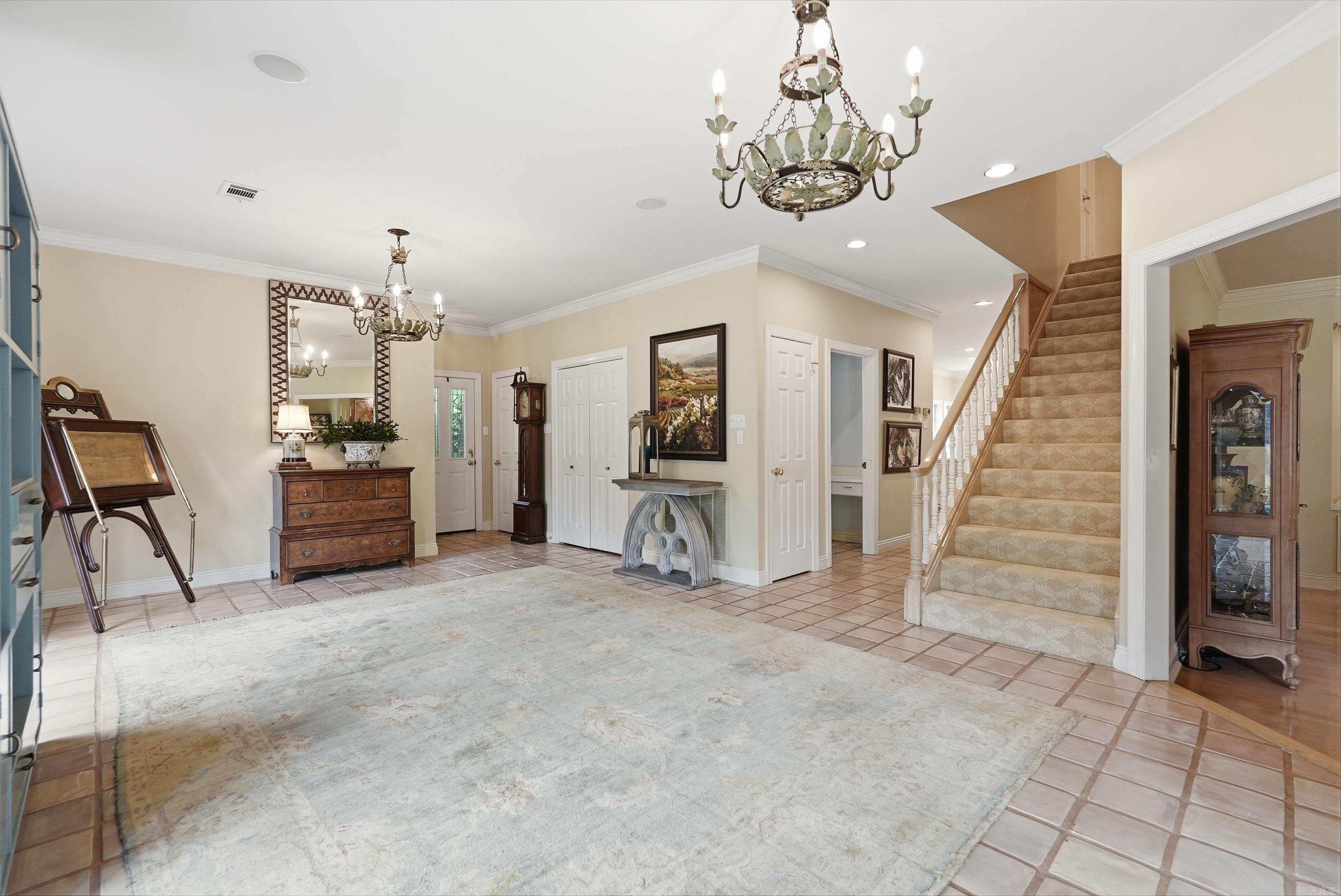 L & S REPLAT OF PIPPINPOST - Residential