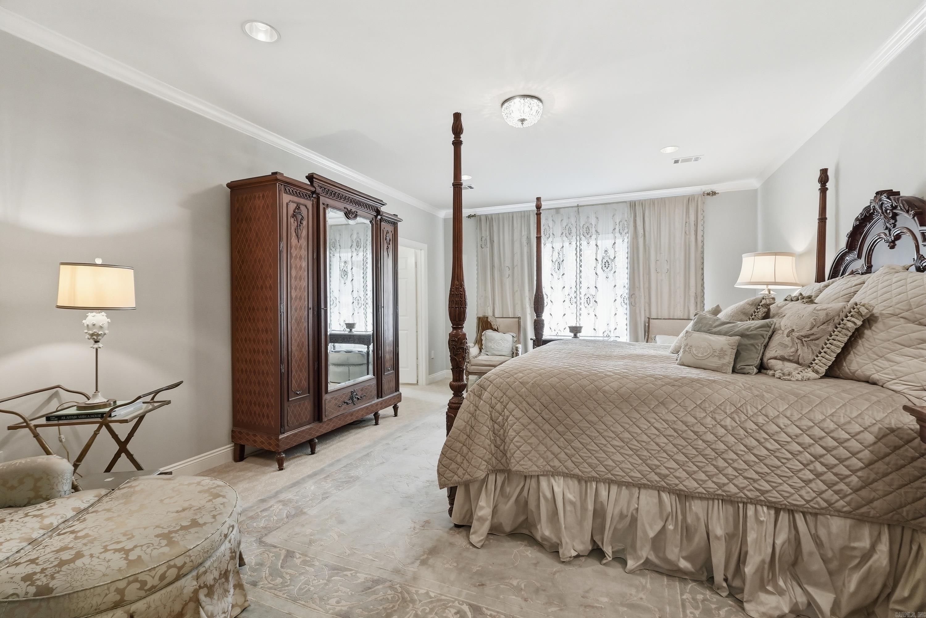 L & S REPLAT OF PIPPINPOST - Residential