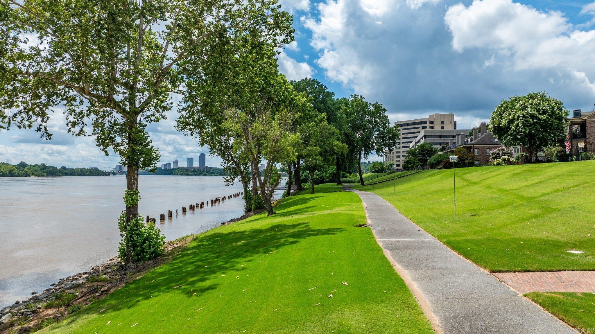 RIVERBEND HPR - Residential