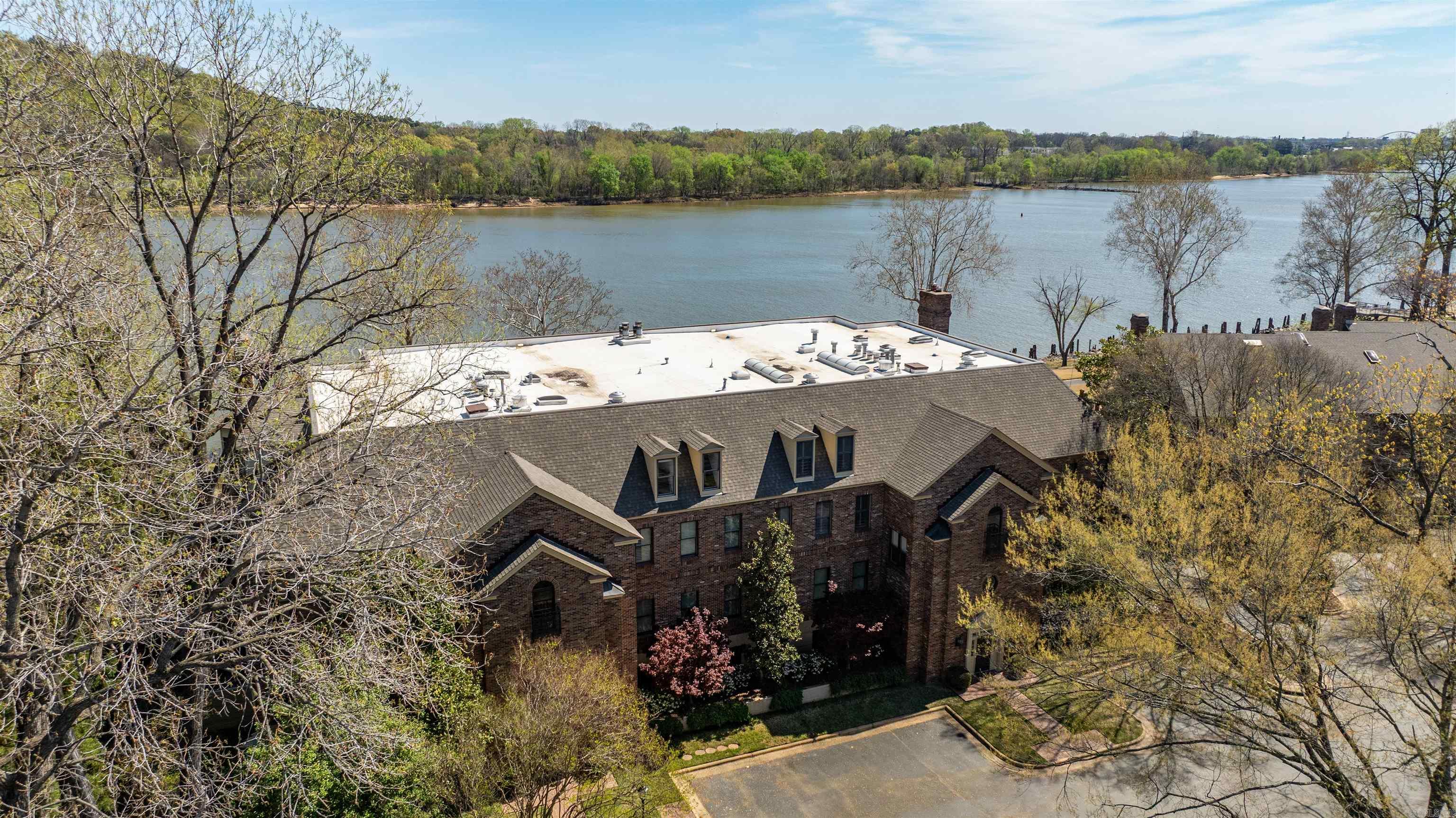 RIVERBEND HPR - Residential