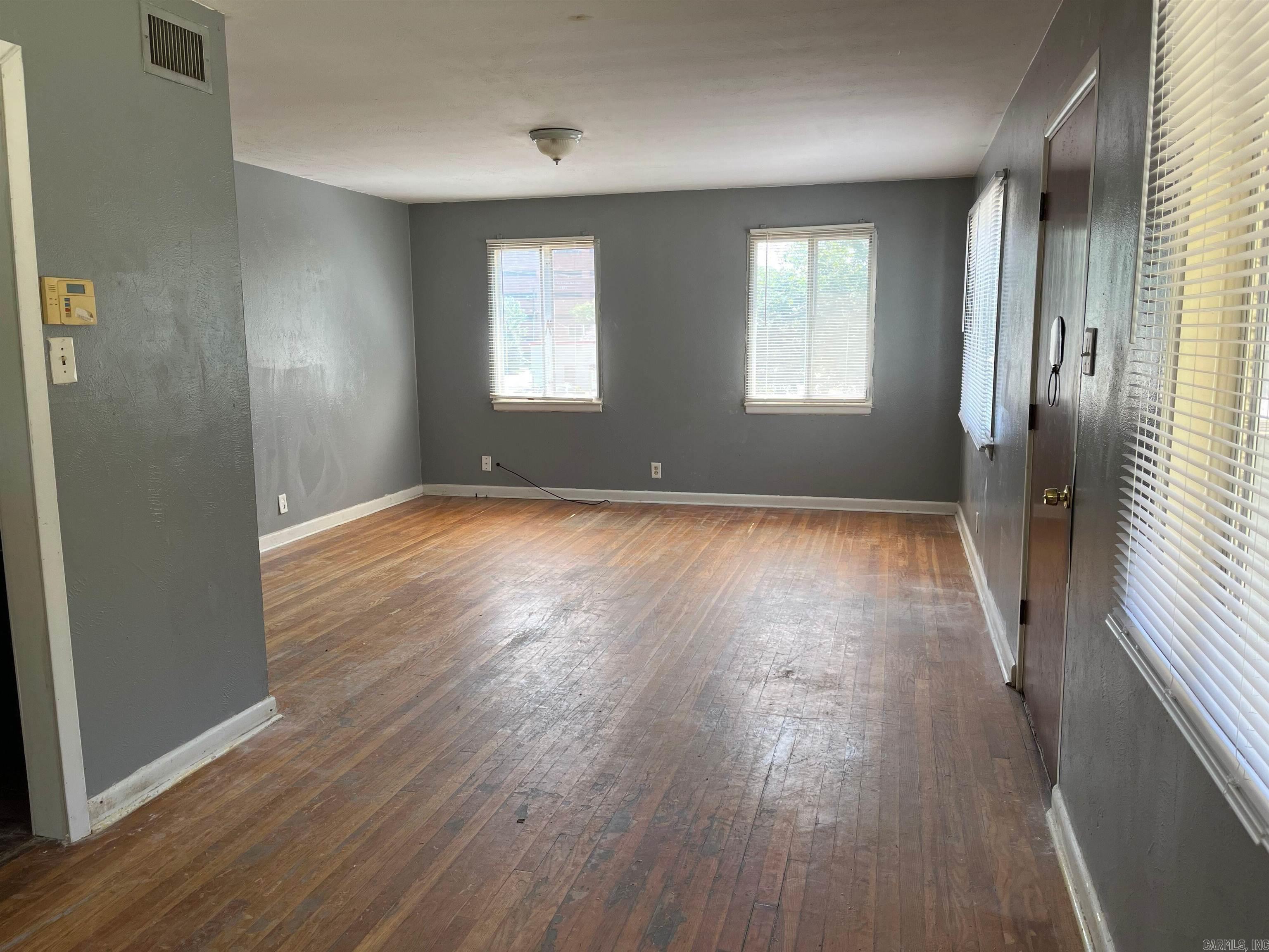 COLLEGE TERRACE - Residential