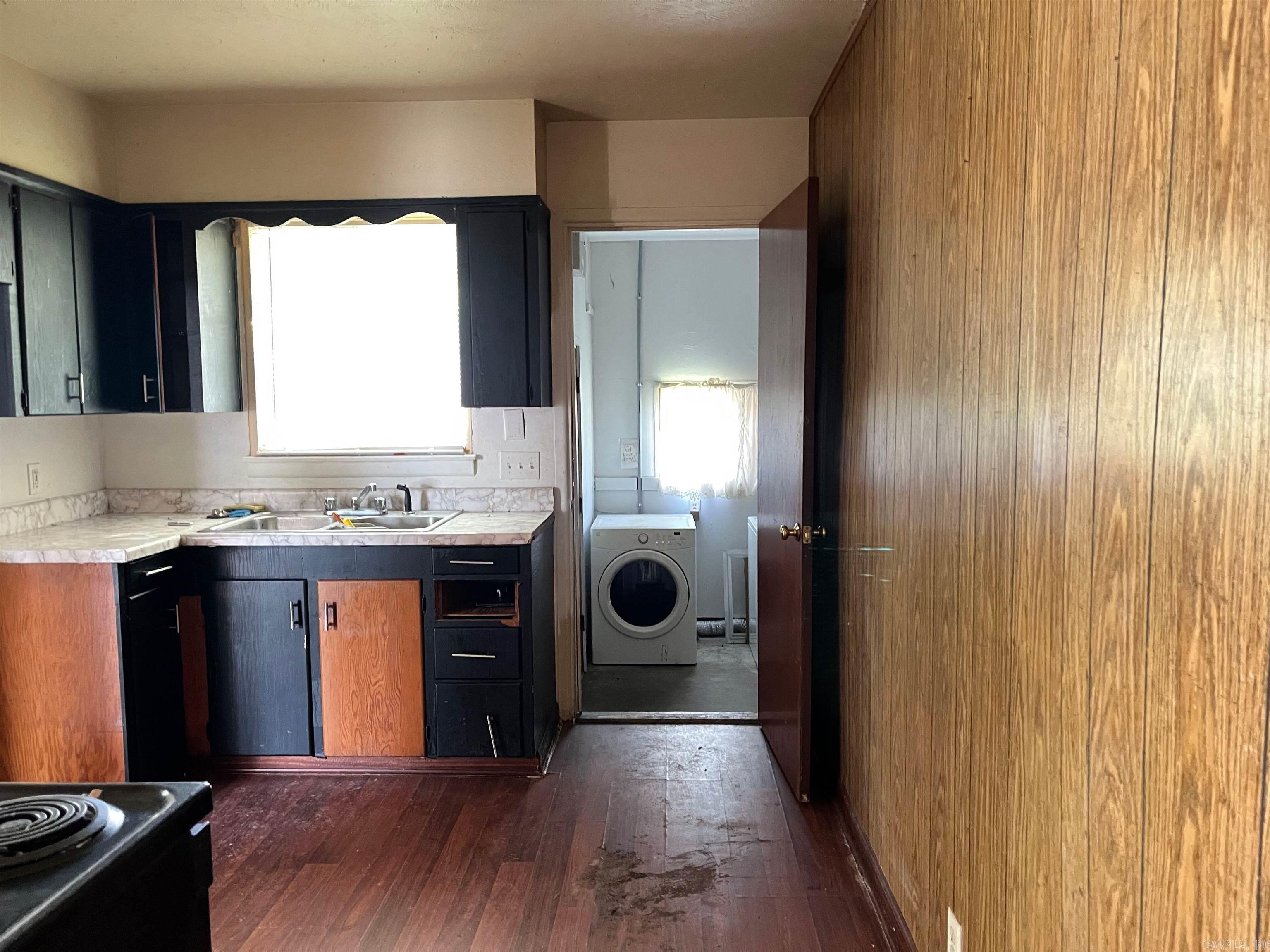 COLLEGE TERRACE - Residential