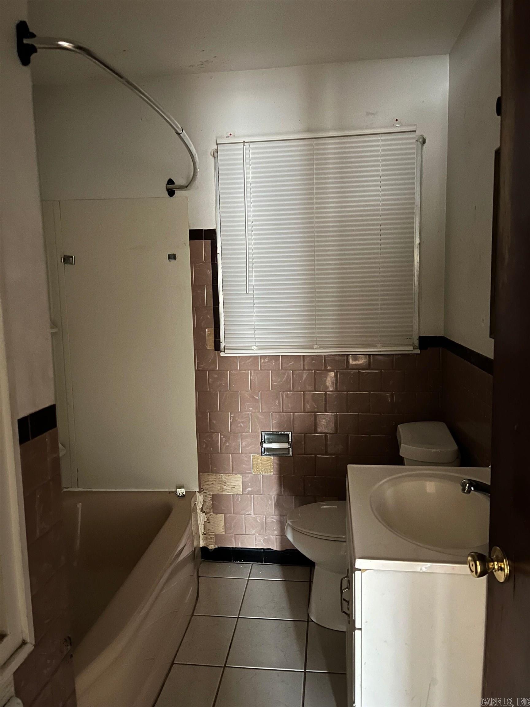 COLLEGE TERRACE - Residential