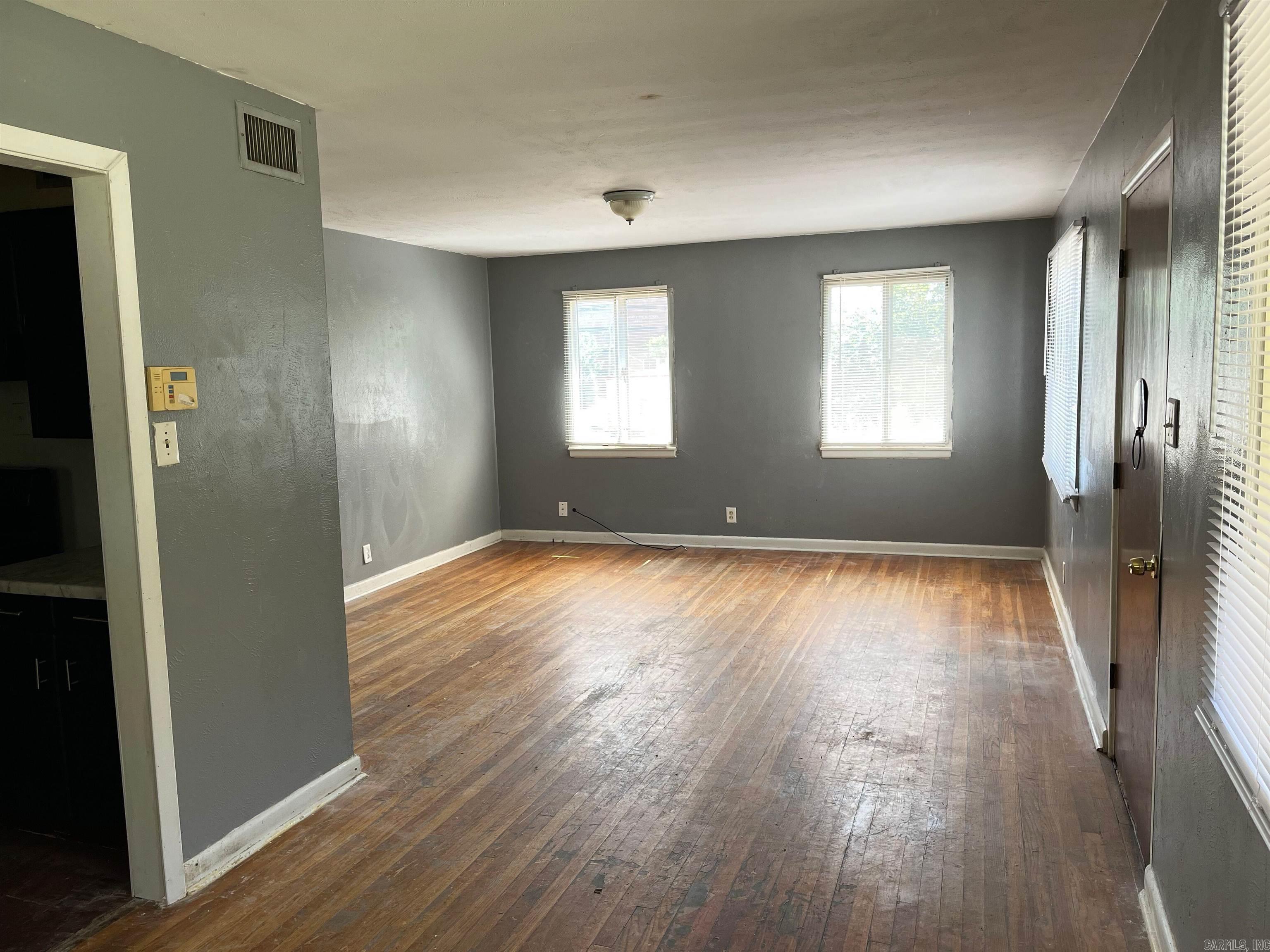 COLLEGE TERRACE - Residential