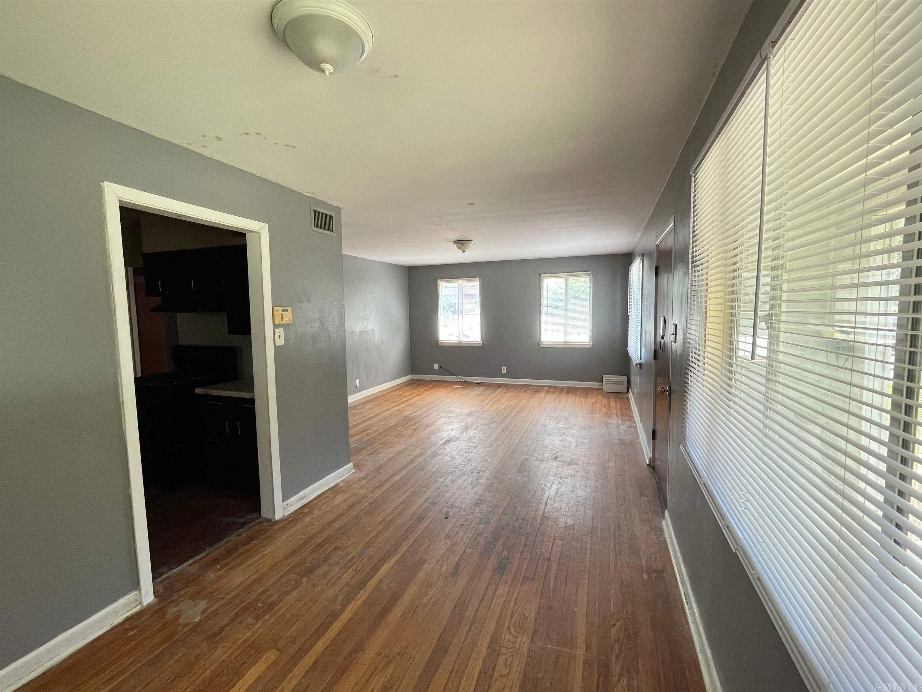 COLLEGE TERRACE - Residential