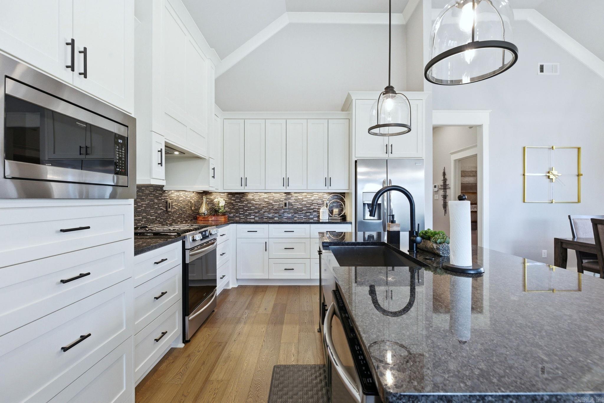 OLDE SALEM TOWNSHIP - Residential