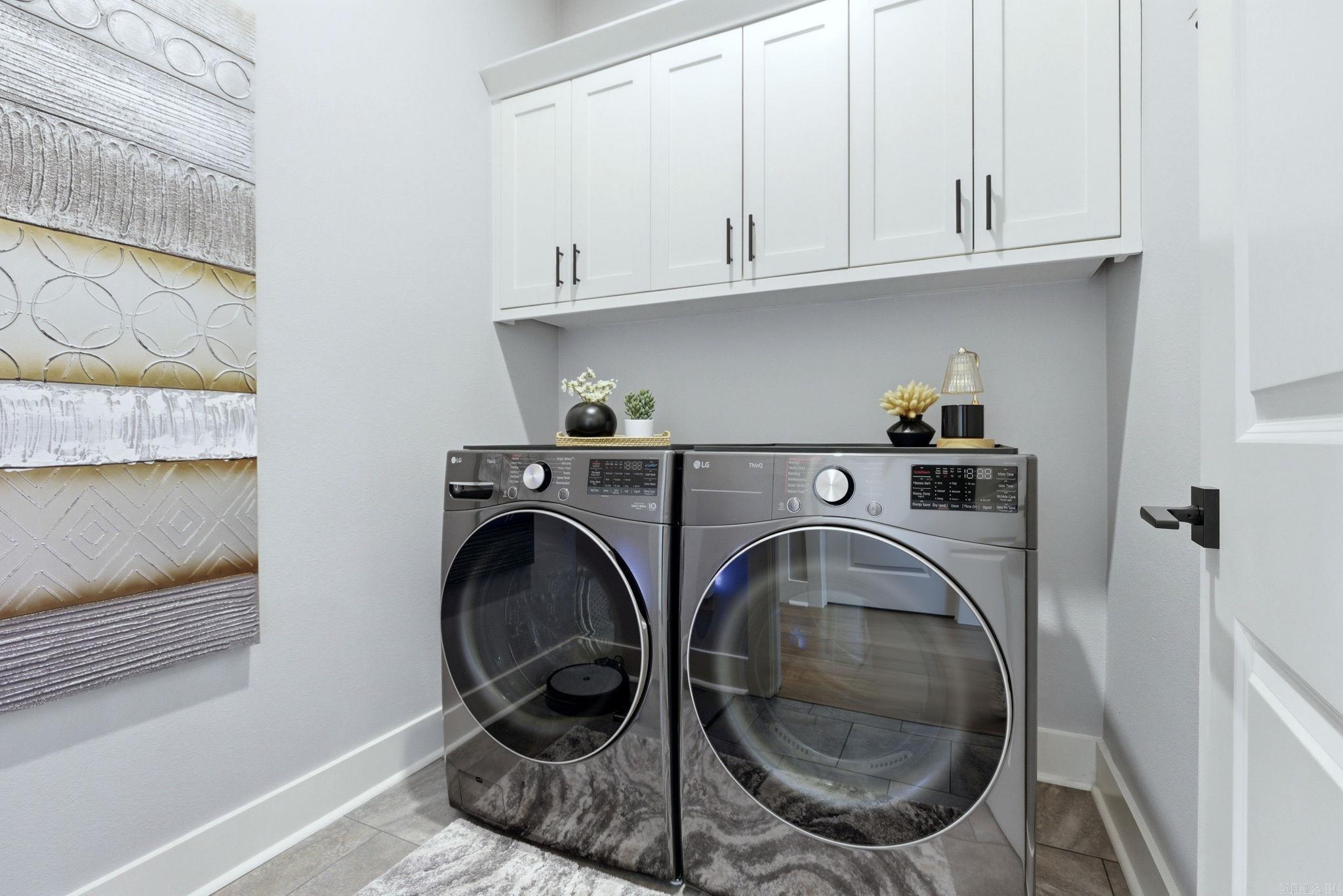 OLDE SALEM TOWNSHIP - Residential