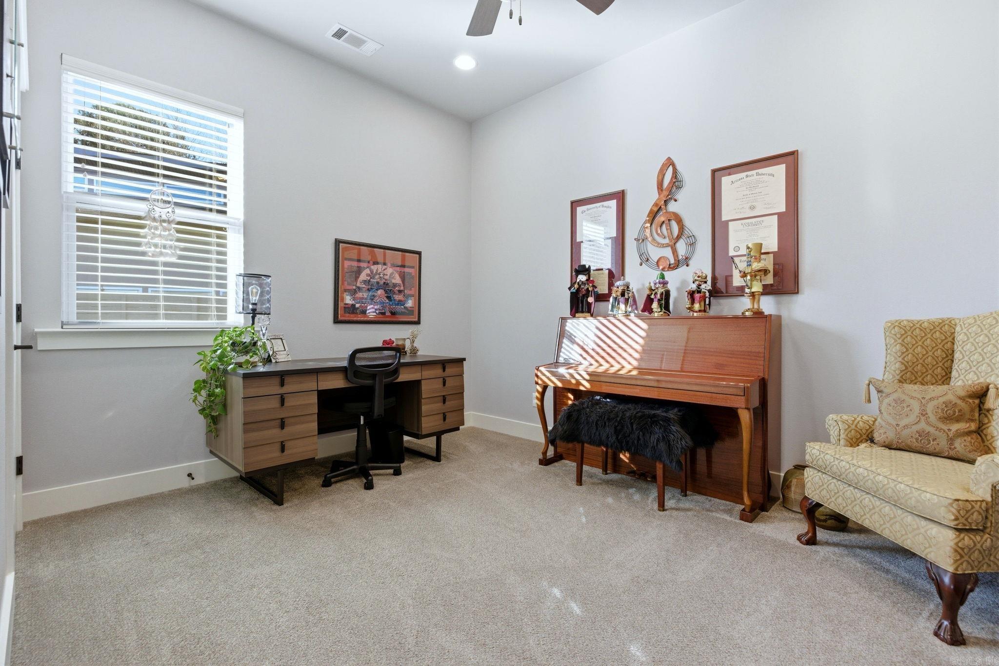 OLDE SALEM TOWNSHIP - Residential