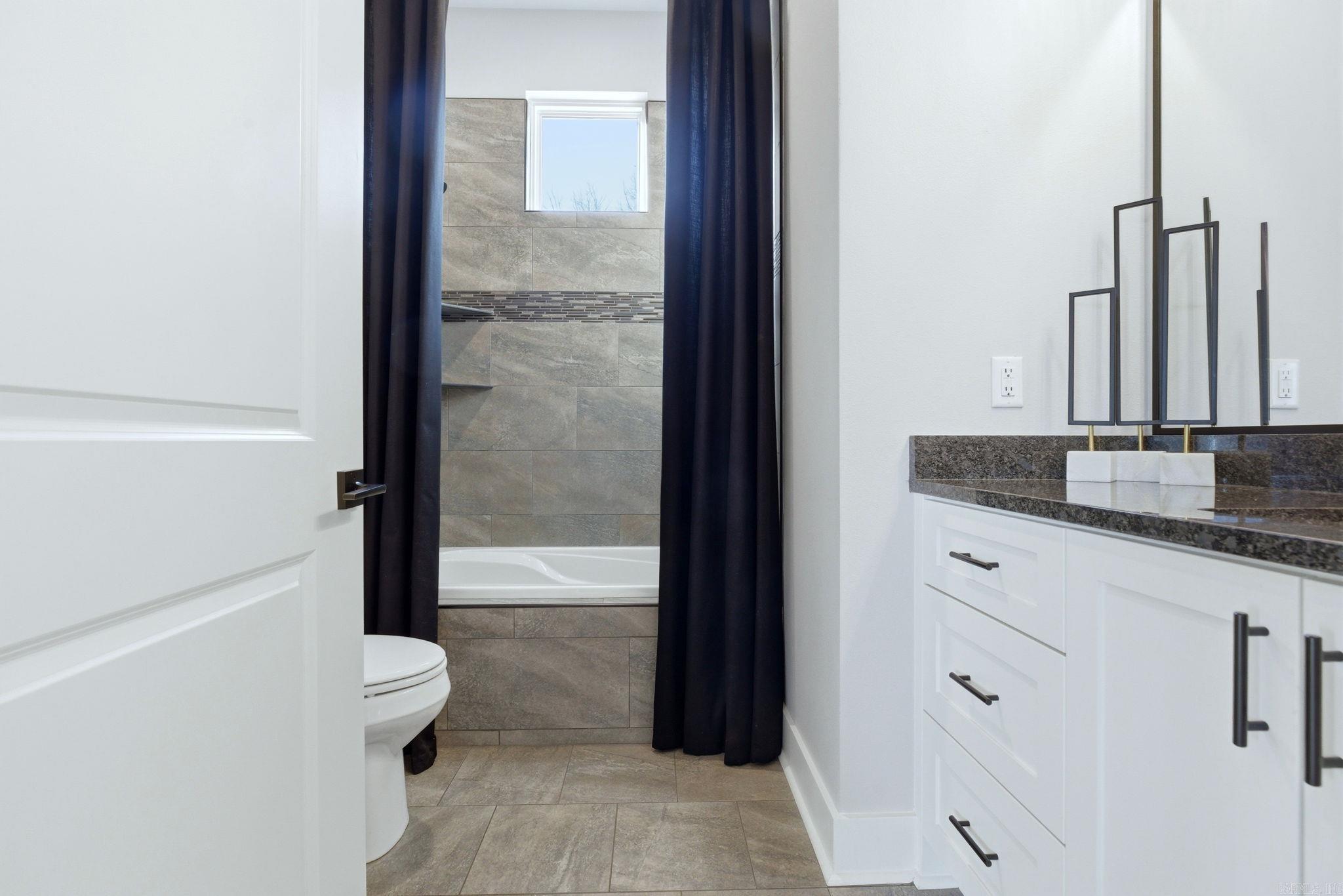 OLDE SALEM TOWNSHIP - Residential