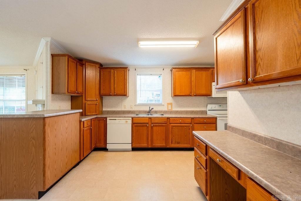 TUMBLING SHOALS RETREAT - Residential