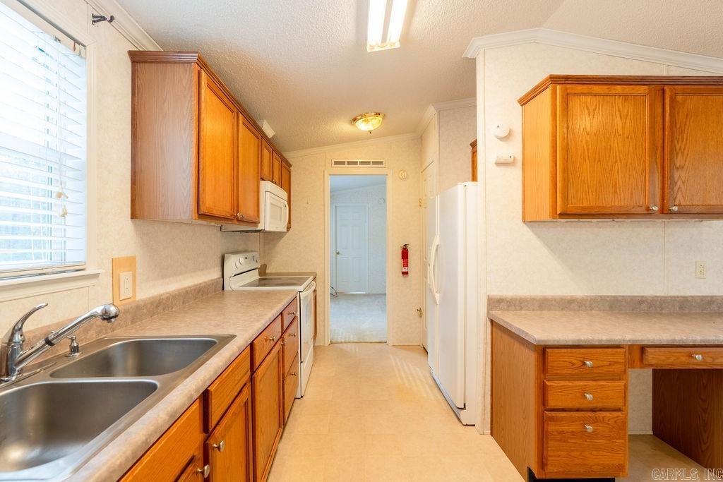 TUMBLING SHOALS RETREAT - Residential