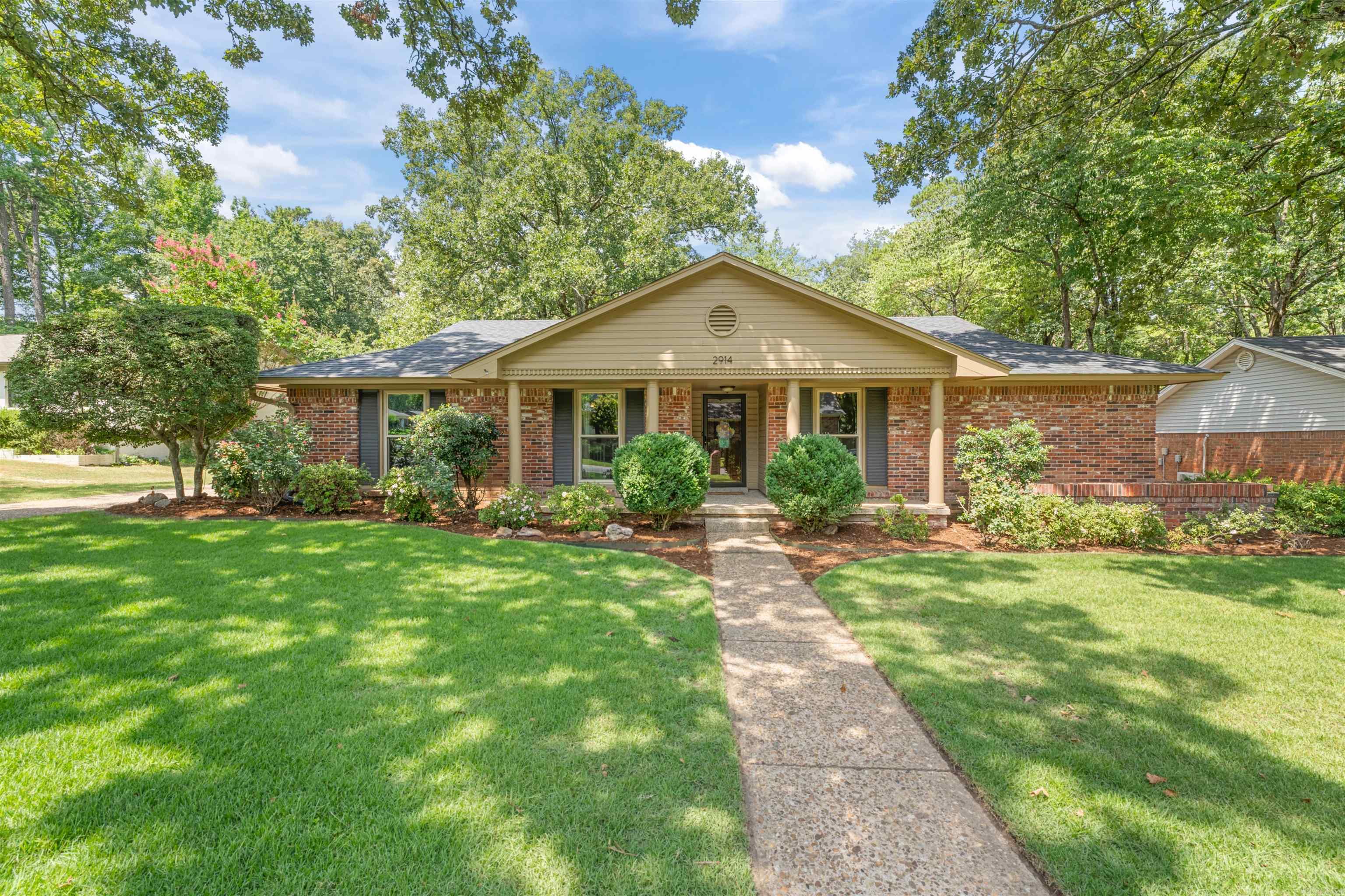 Charming one-level home in a prime location within the highly sought-after Don Roberts Elementary school district. Situated on a flat lot with a side-load garage, this 3-bedroom, 2-bath residence offers a functional layout with thoughtful updates throughout. The kitchen features granite countertops, freshly painted white cabinetry, and a seamless flow into the dining area, which offers a bright, welcoming view through the front windows. An adjacent office with built-in shelving provides the perfect work-from-home setup. The primary suite includes dual vanities, two separate closets, and a spacious layout. The hall bathroom is handicap accessible, featuring a no-lip entry shower for added convenience. Major system updates include new windows throughout the home (2023), a water heater (2023), roof (2020), and HVAC system (2017). Well maintained and move-in ready, this home combines comfort, functionality, and an unbeatable location.