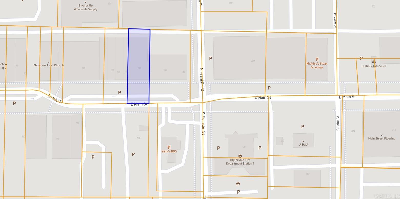 Main image without alt text