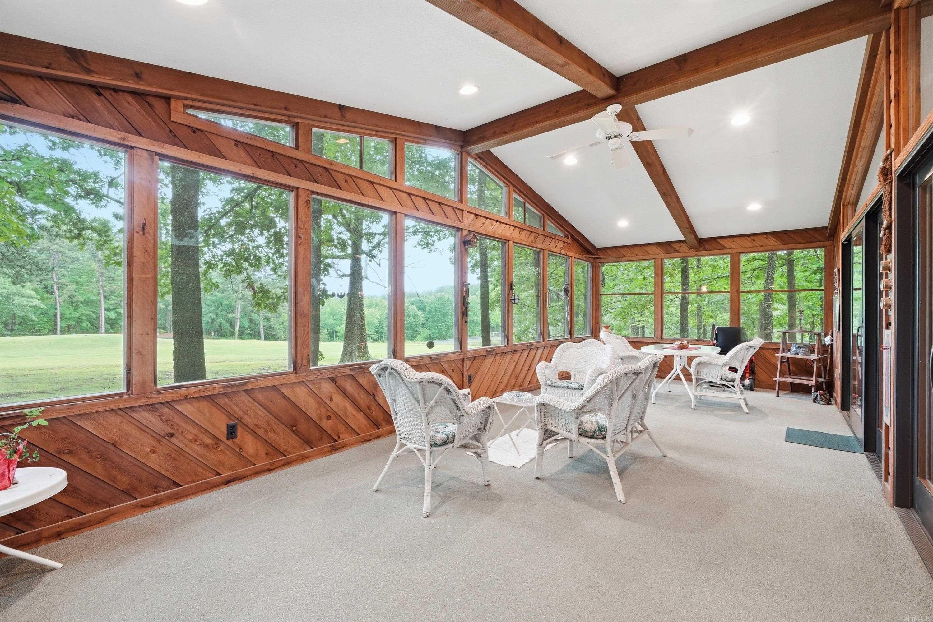 CASTLE RIDGE - Residential