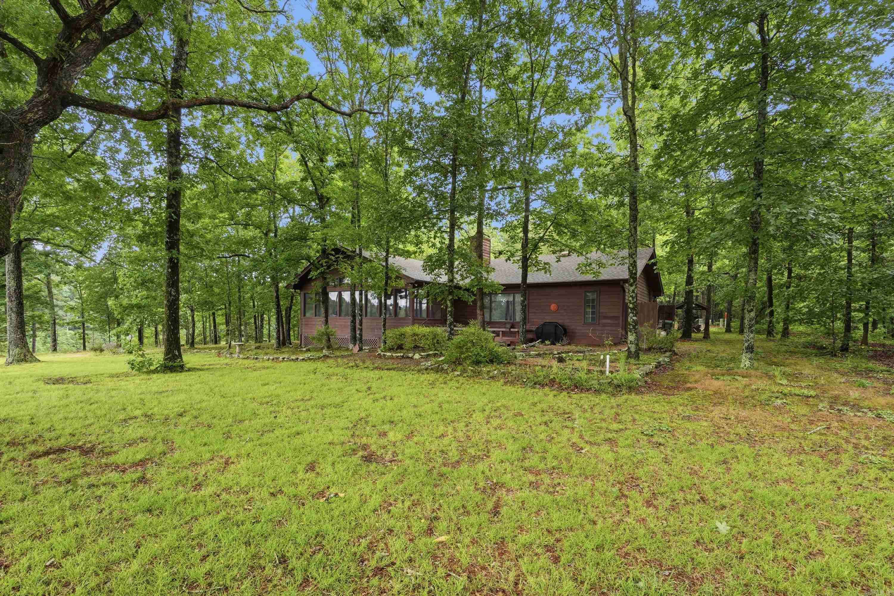 CASTLE RIDGE - Residential