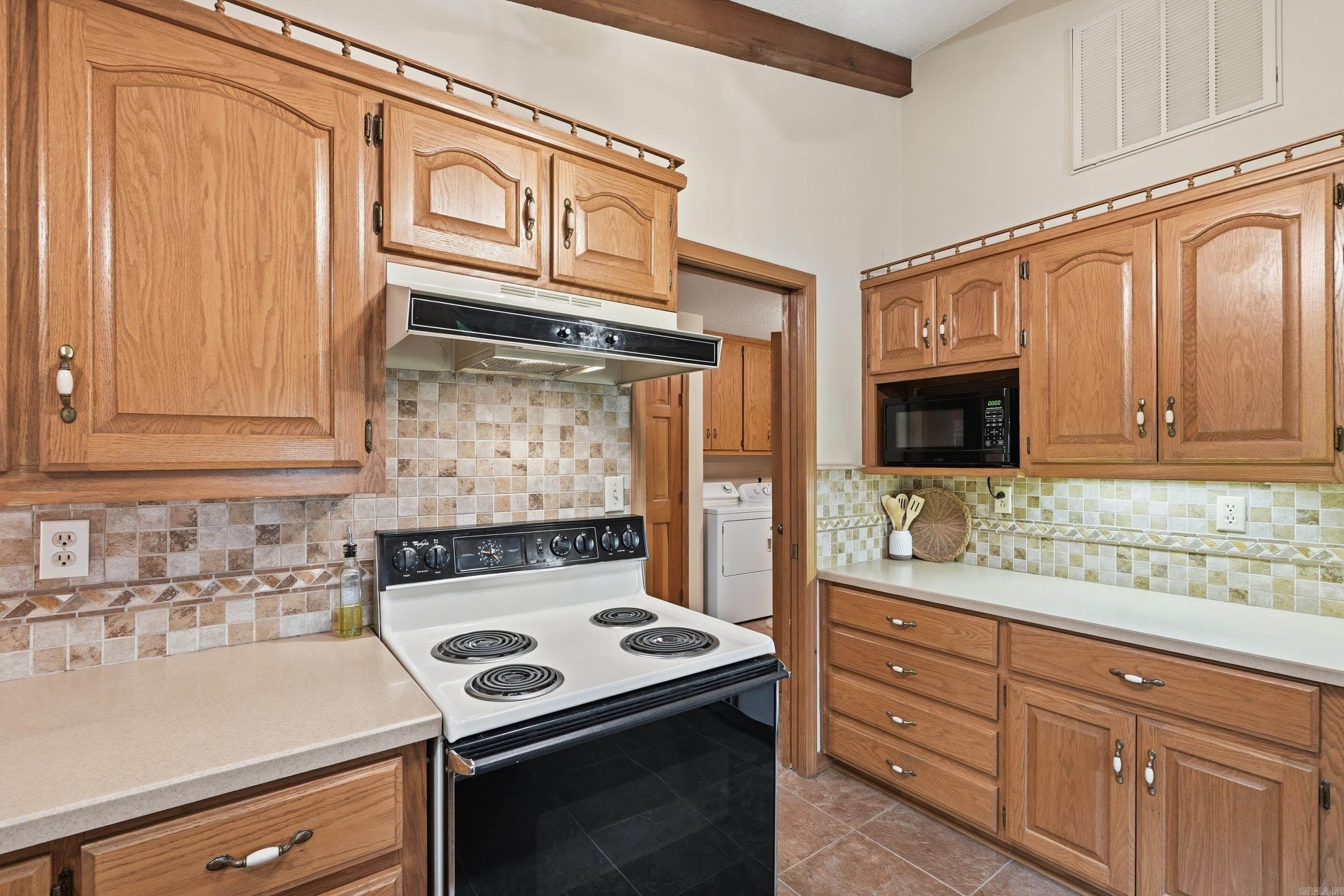 CASTLE RIDGE - Residential