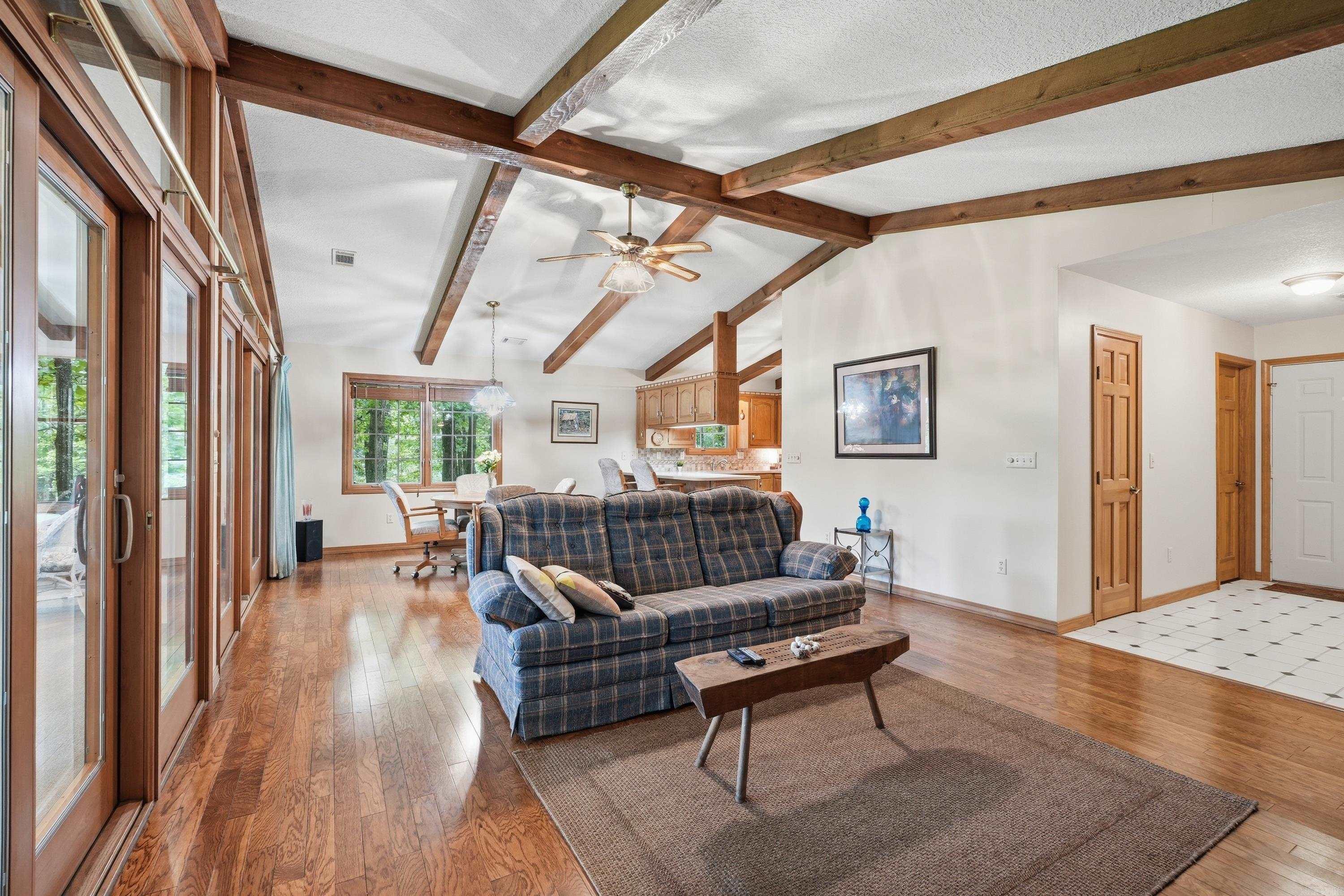 CASTLE RIDGE - Residential