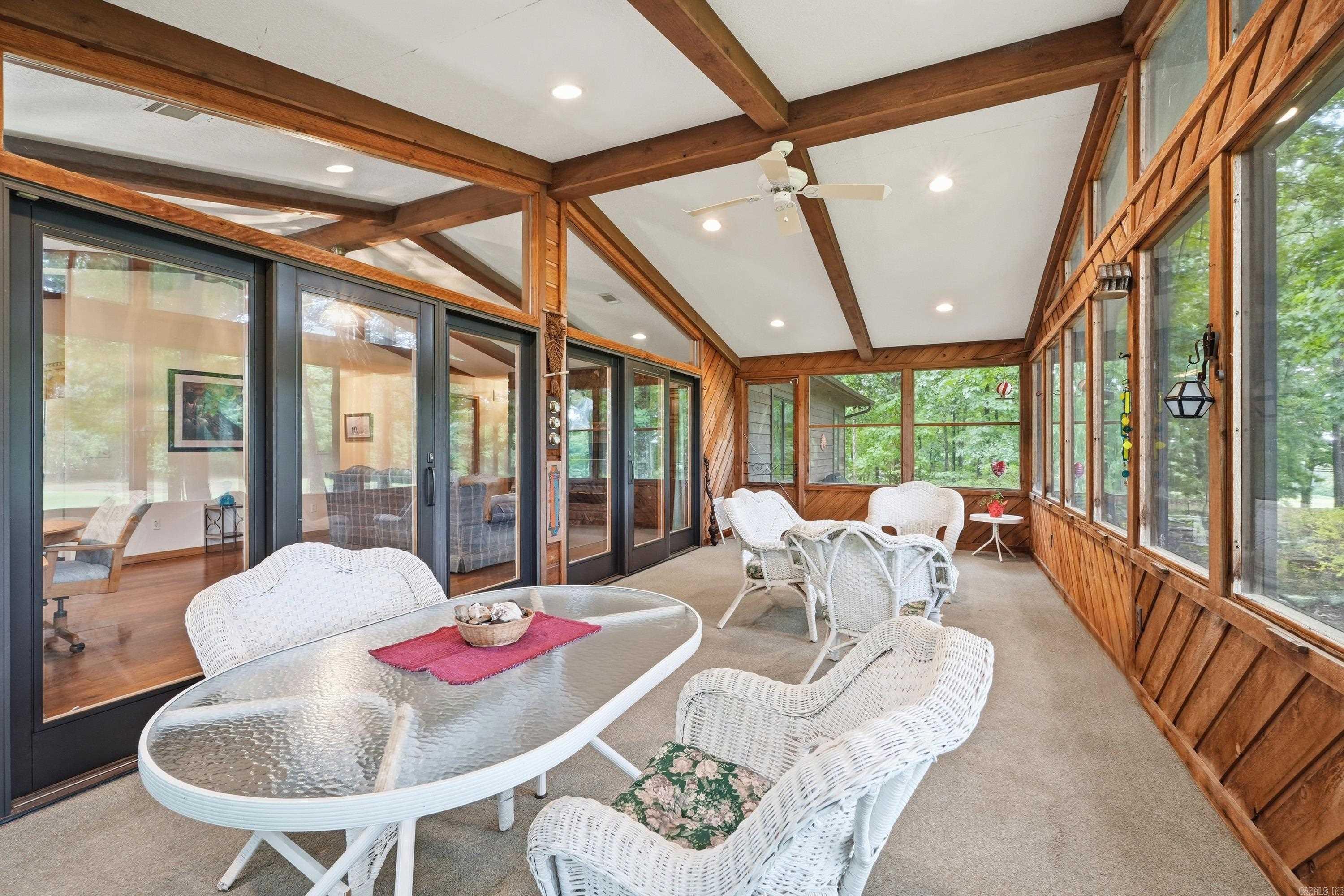 CASTLE RIDGE - Residential