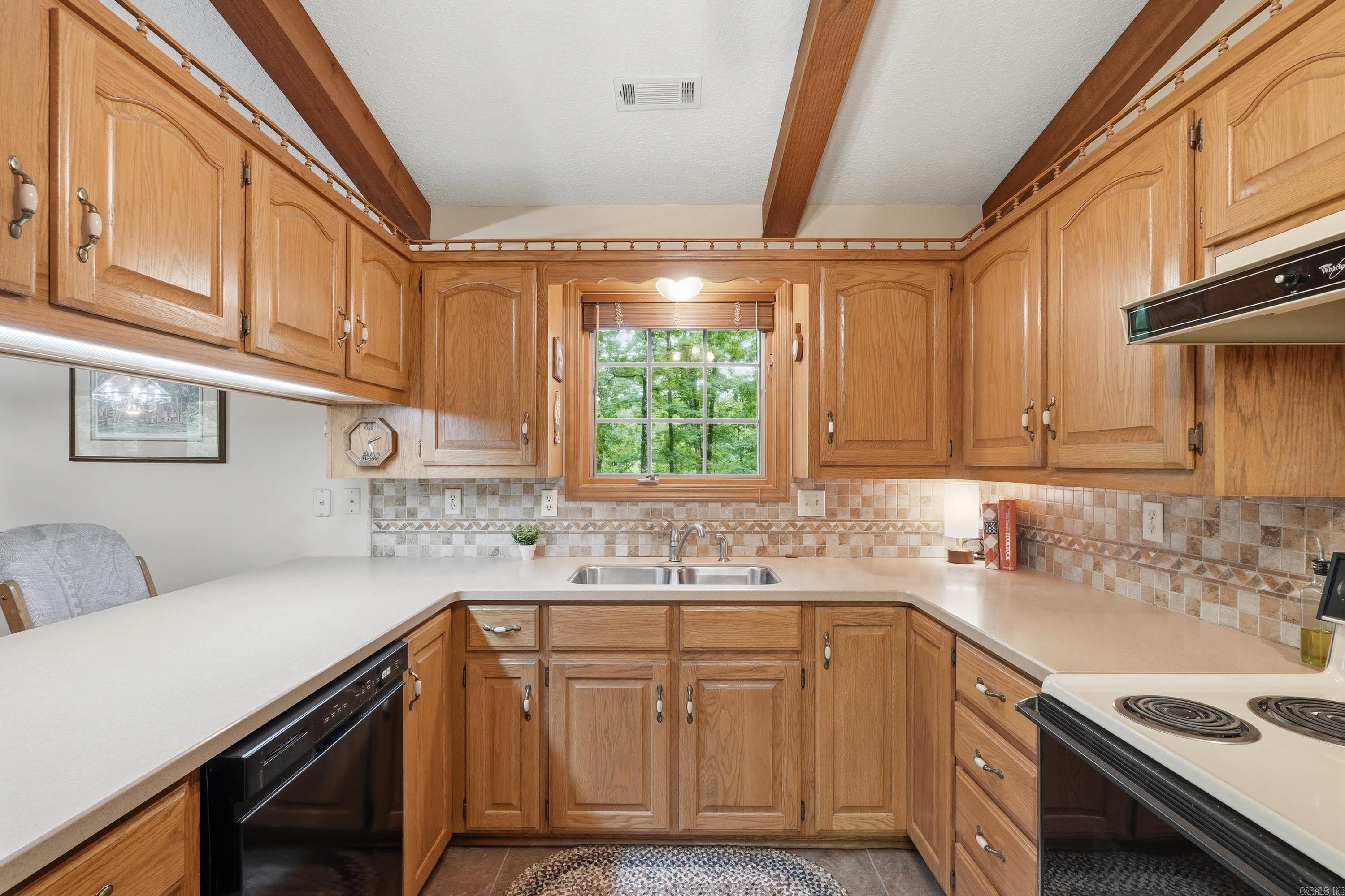 CASTLE RIDGE - Residential