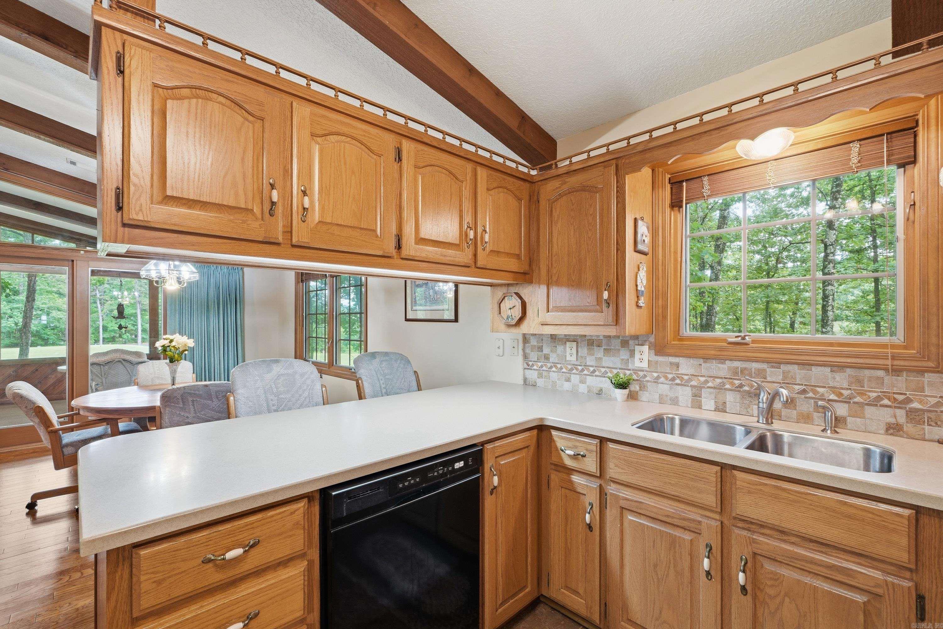 CASTLE RIDGE - Residential