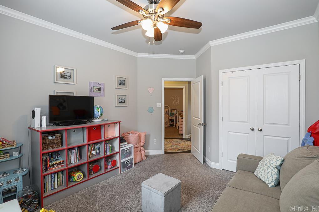 HICKORY HEIGHTS - Residential