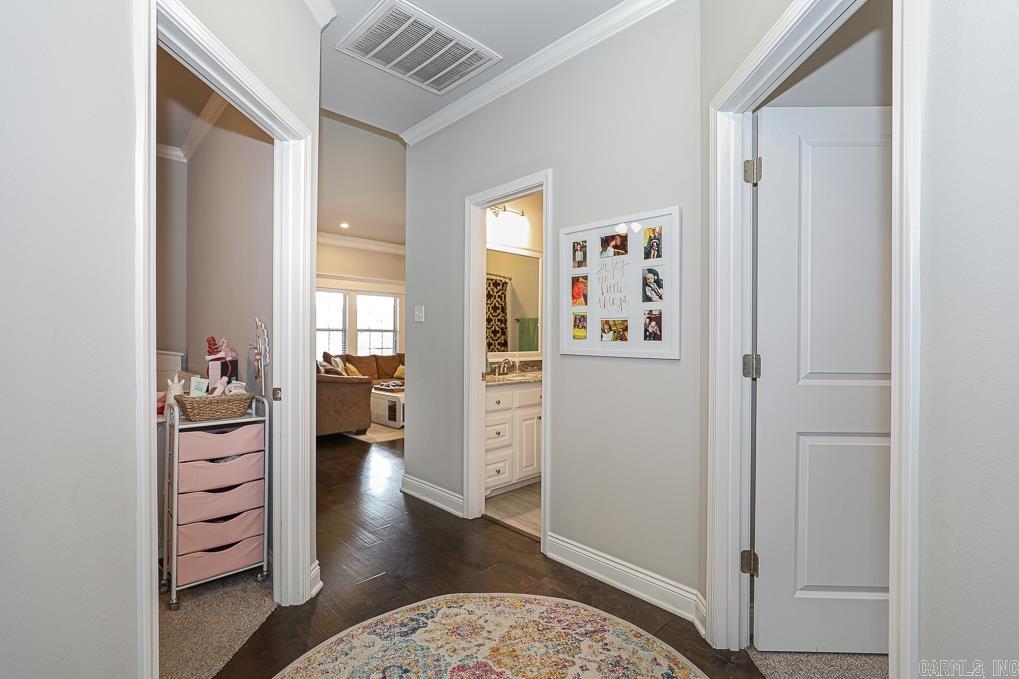 HICKORY HEIGHTS - Residential