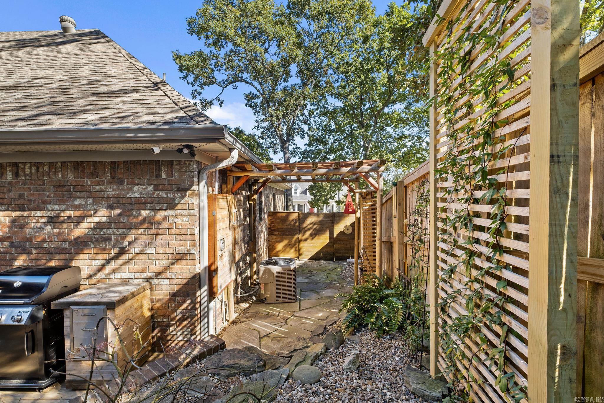 WINDSOR VALLEY ADDN - Residential