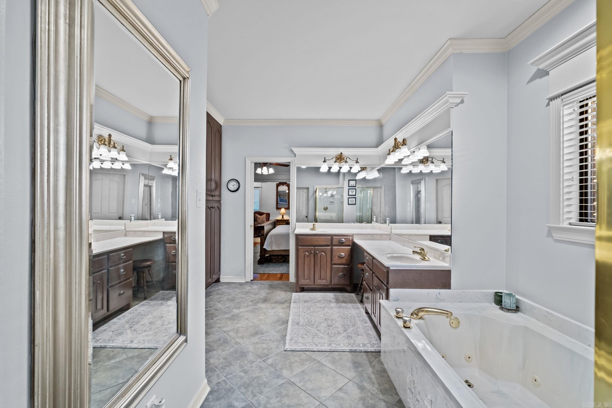 WINDSOR VALLEY ADDN - Residential