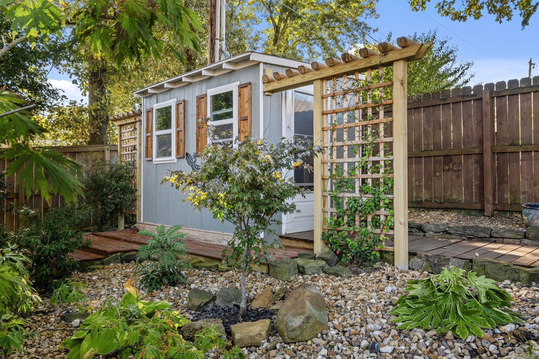 WINDSOR VALLEY ADDN - Residential