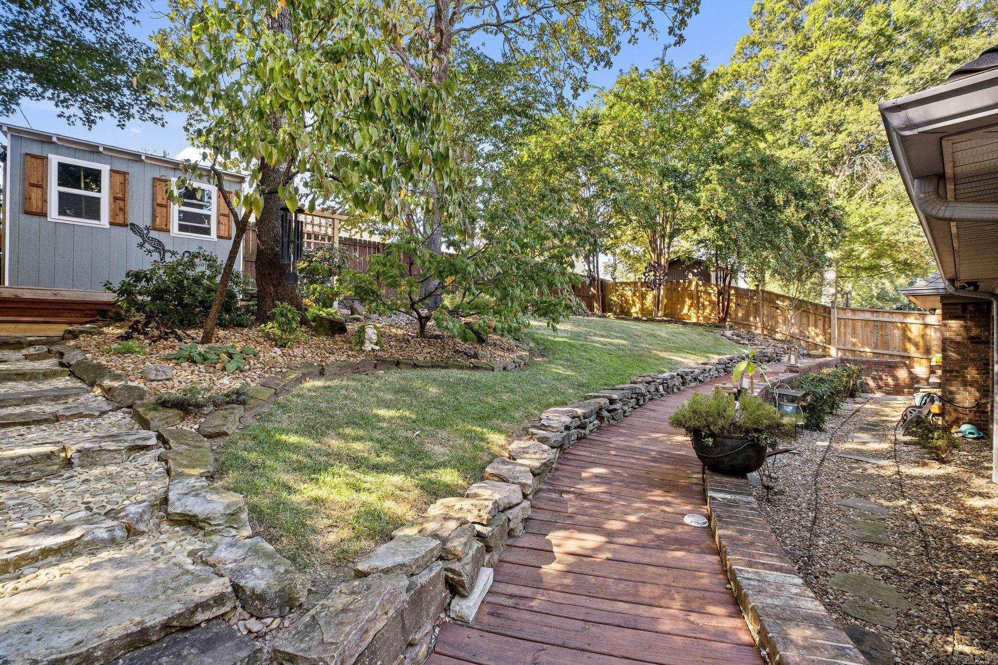 WINDSOR VALLEY ADDN - Residential