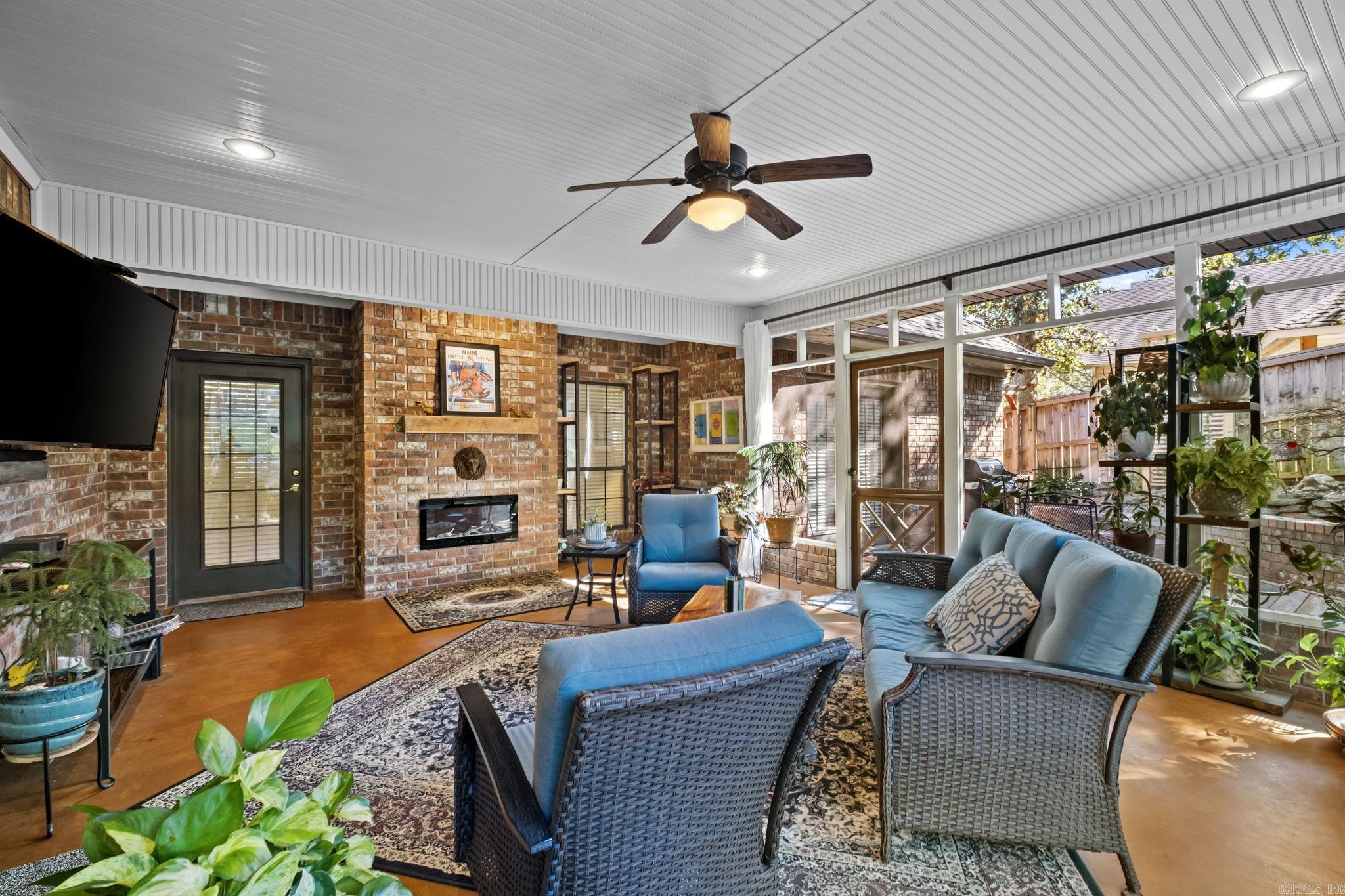 WINDSOR VALLEY ADDN - Residential