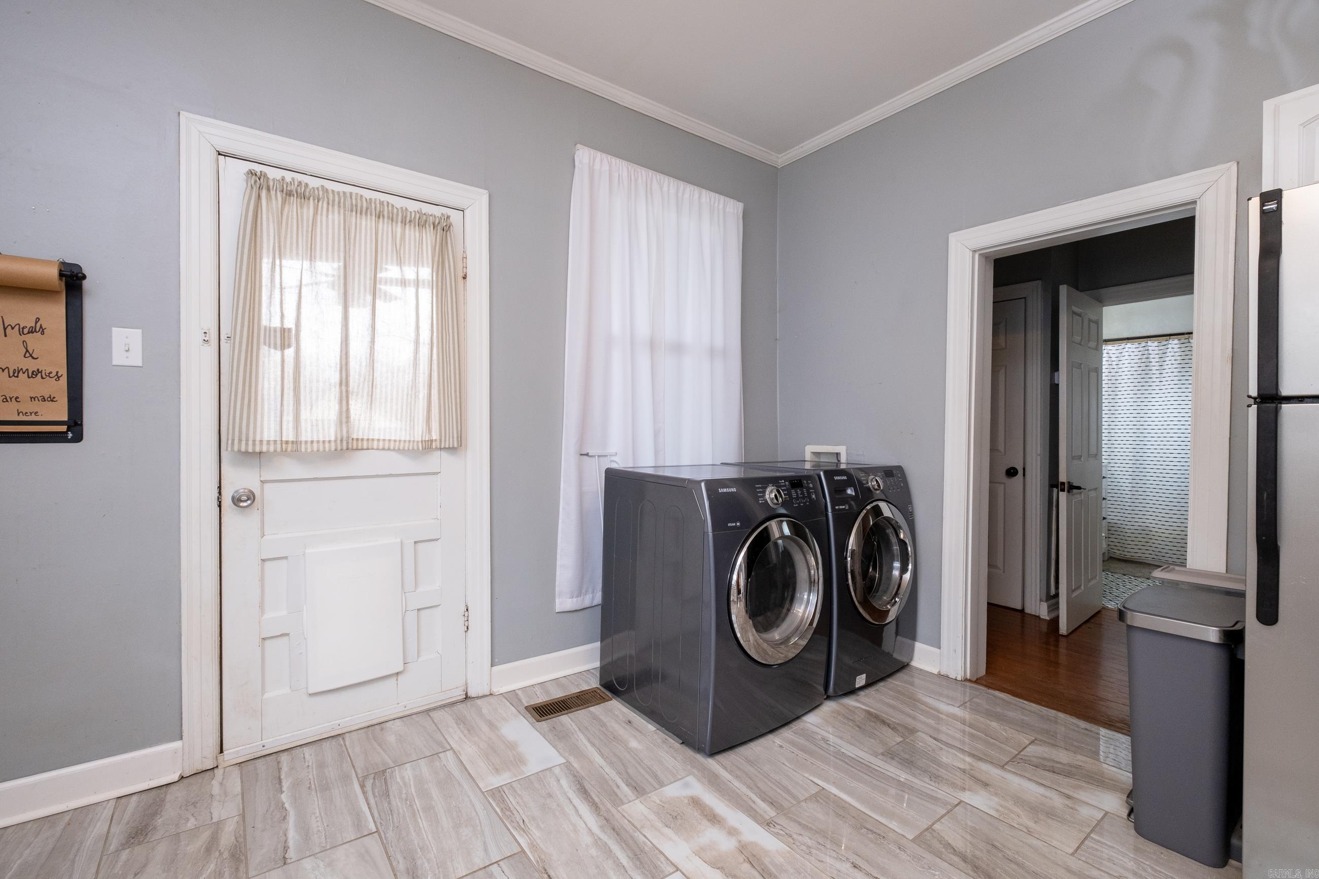 BEACHES - Residential