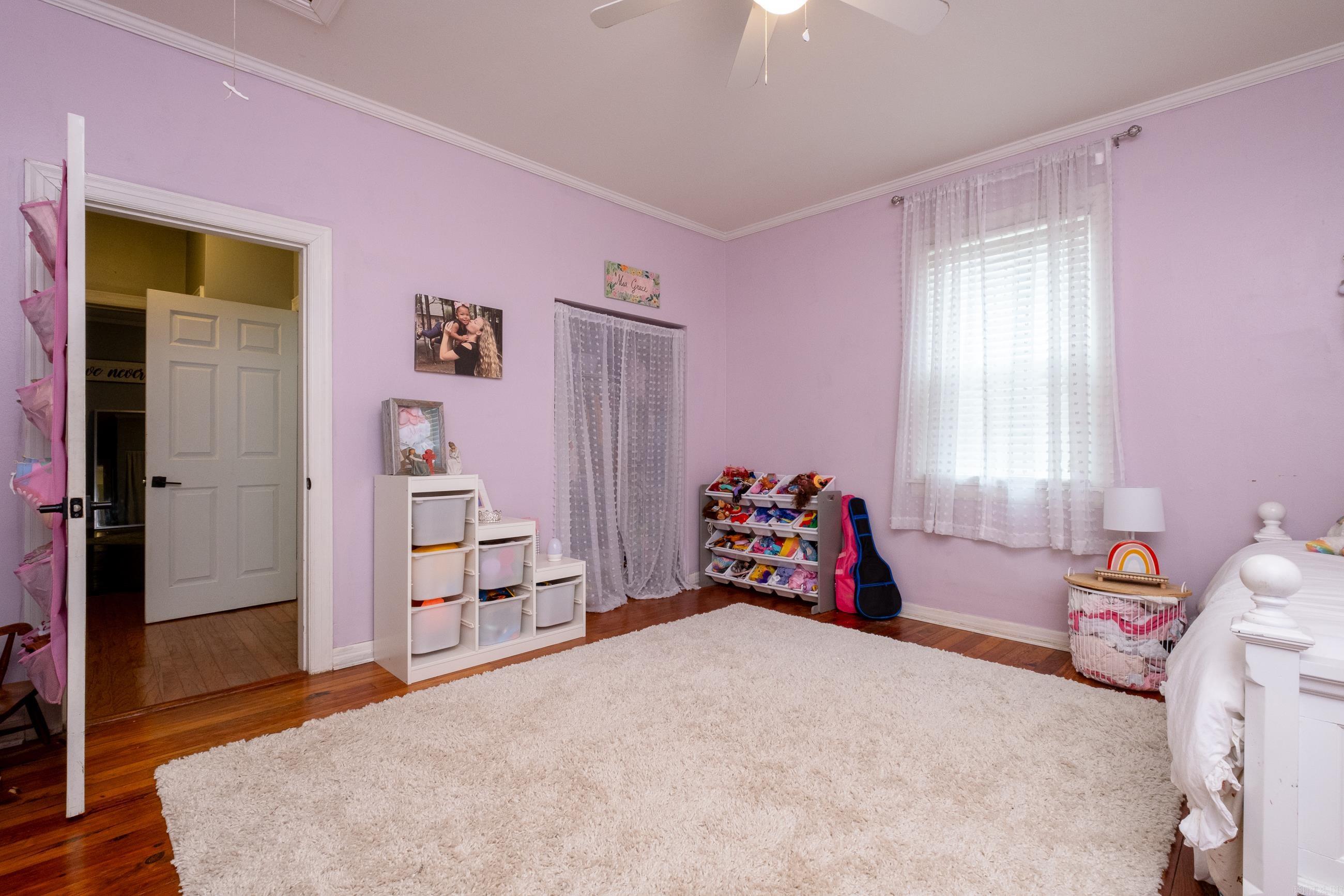 BEACHES - Residential