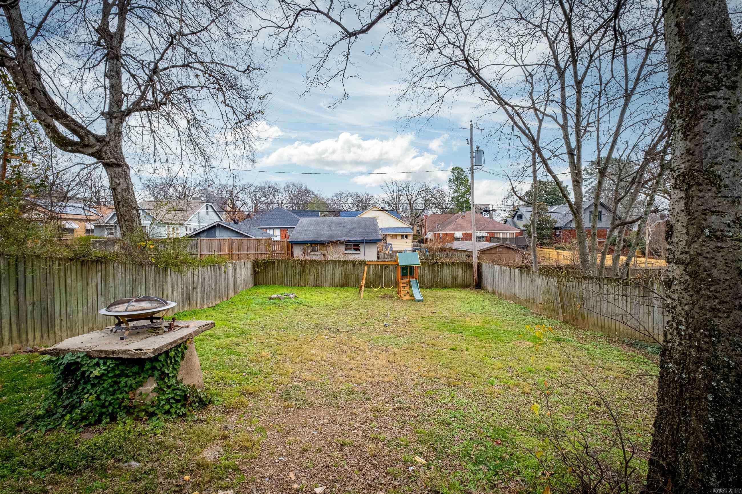 BEACHES - Residential