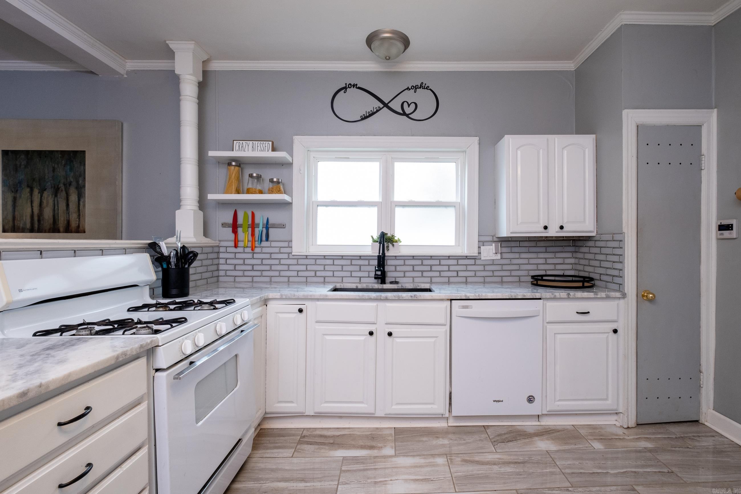 BEACHES - Residential