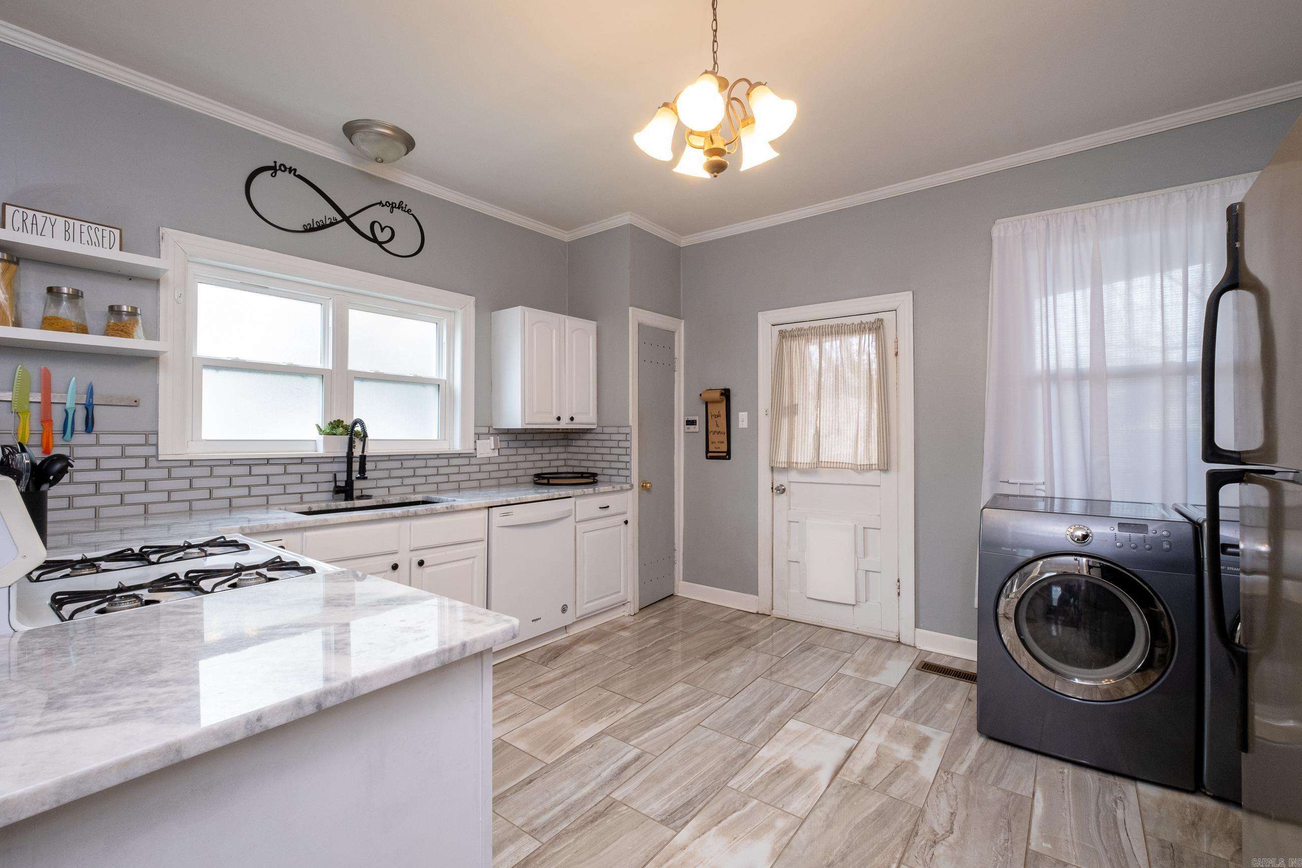 BEACHES - Residential