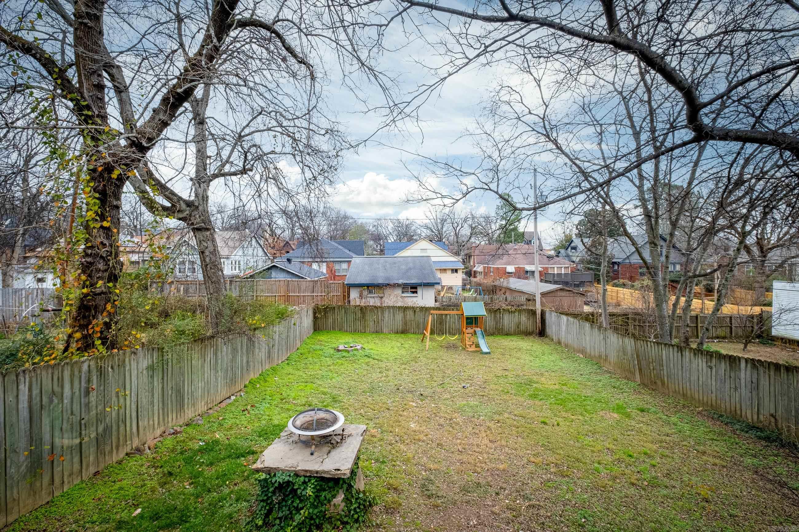 BEACHES - Residential