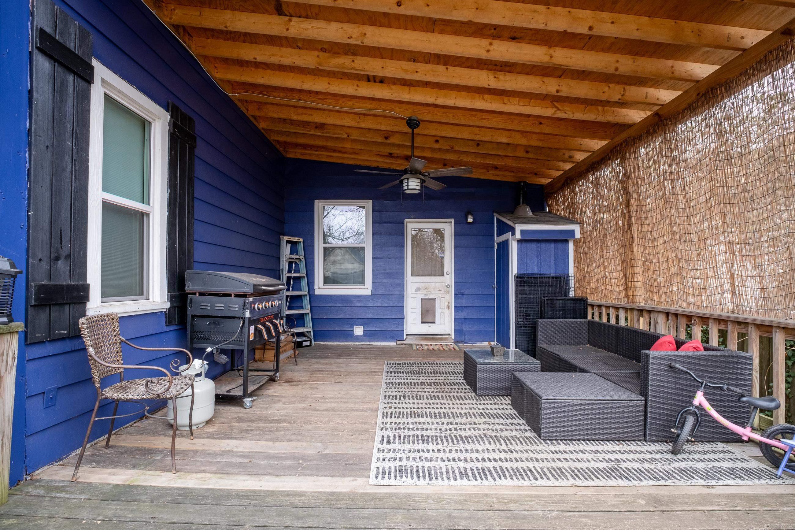 BEACHES - Residential