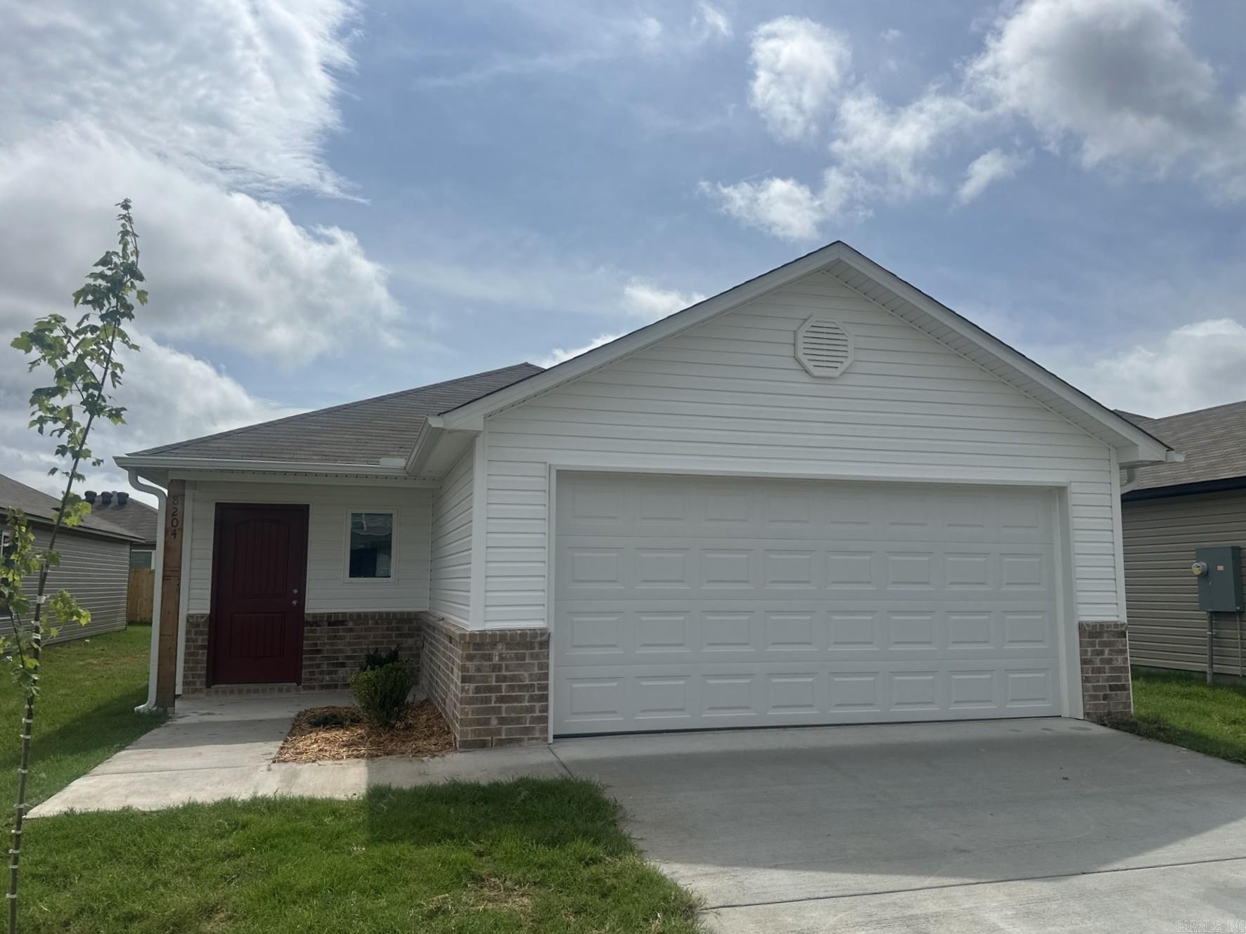 COUNTRY CLUB OF ARK THE - Residential
