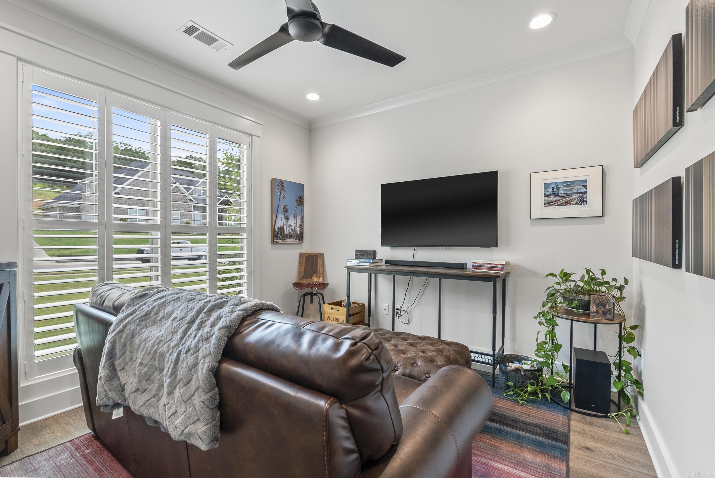 WEATHERSTONE - Residential