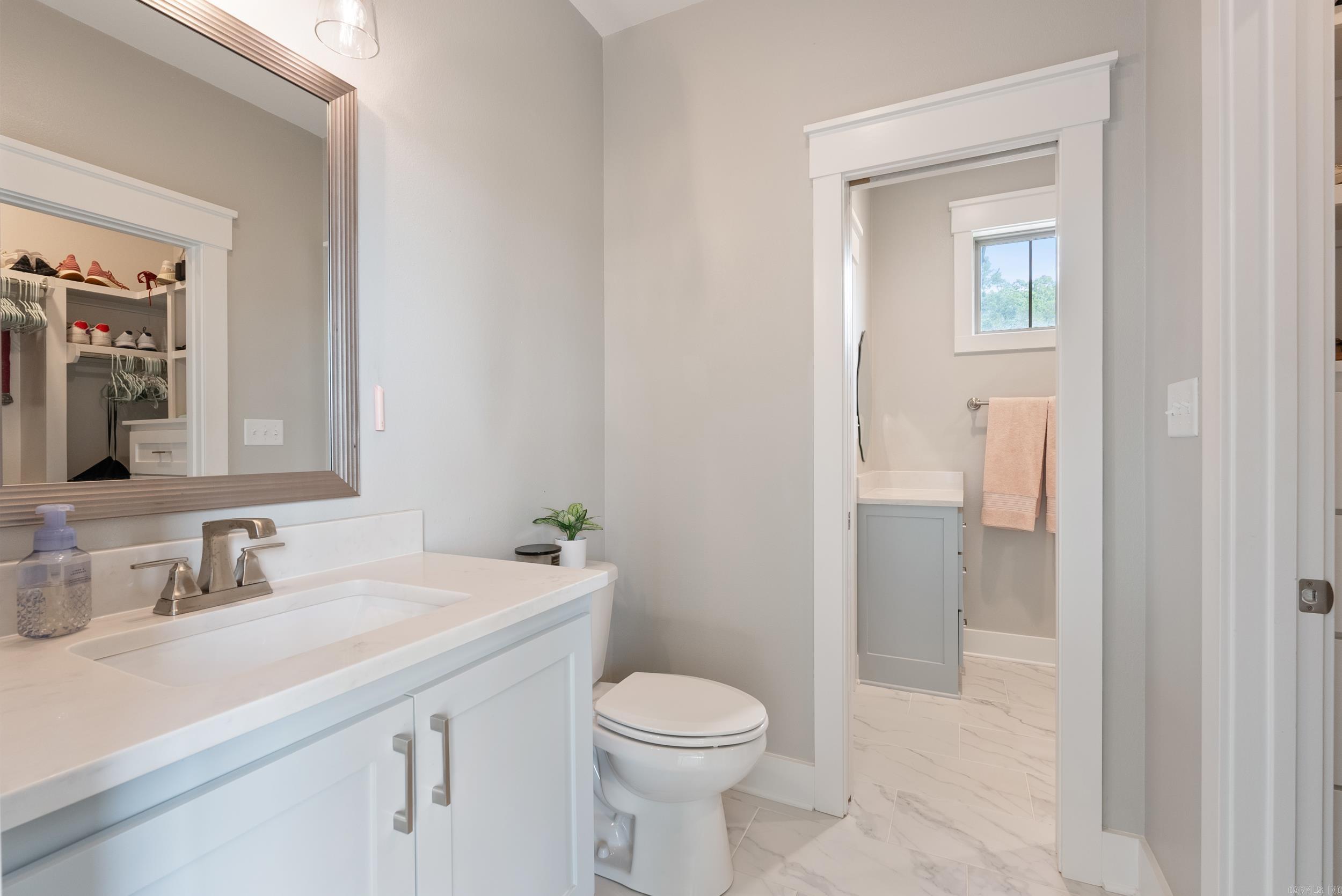 WEATHERSTONE - Residential