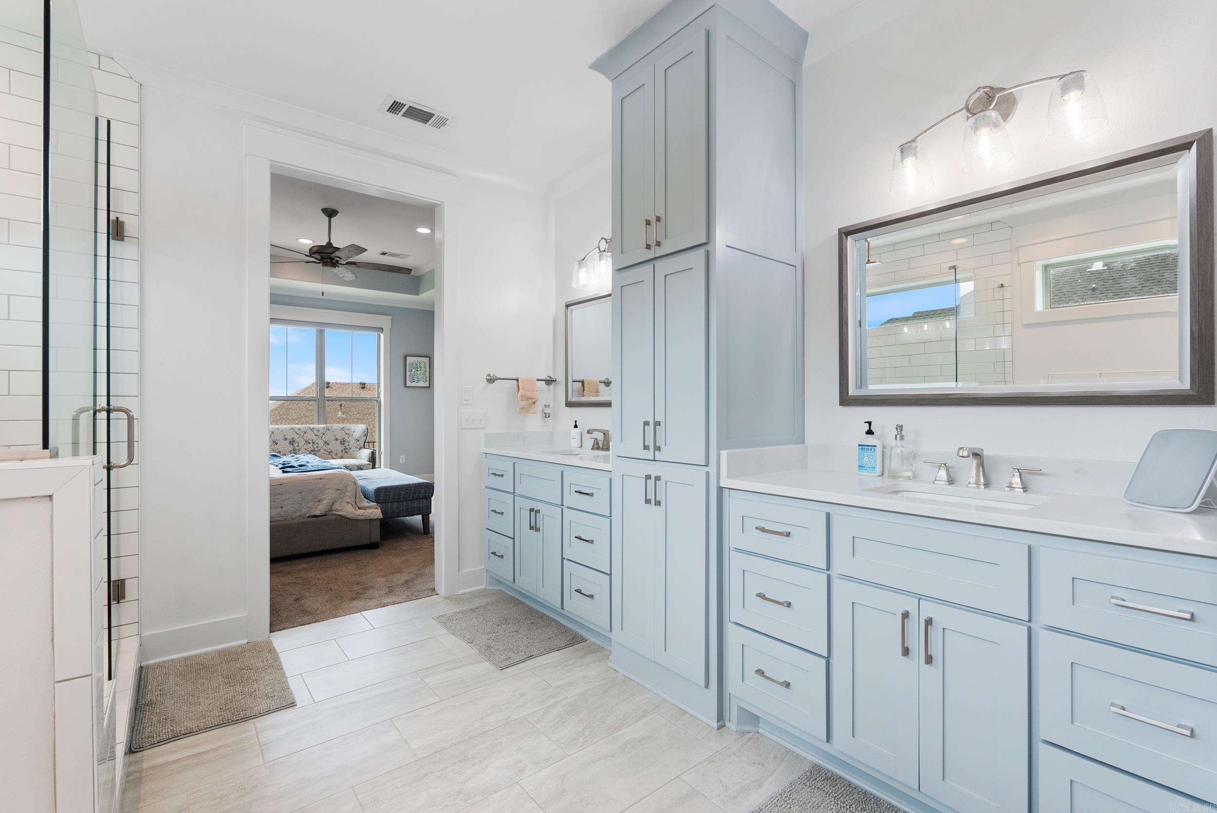 WEATHERSTONE - Residential
